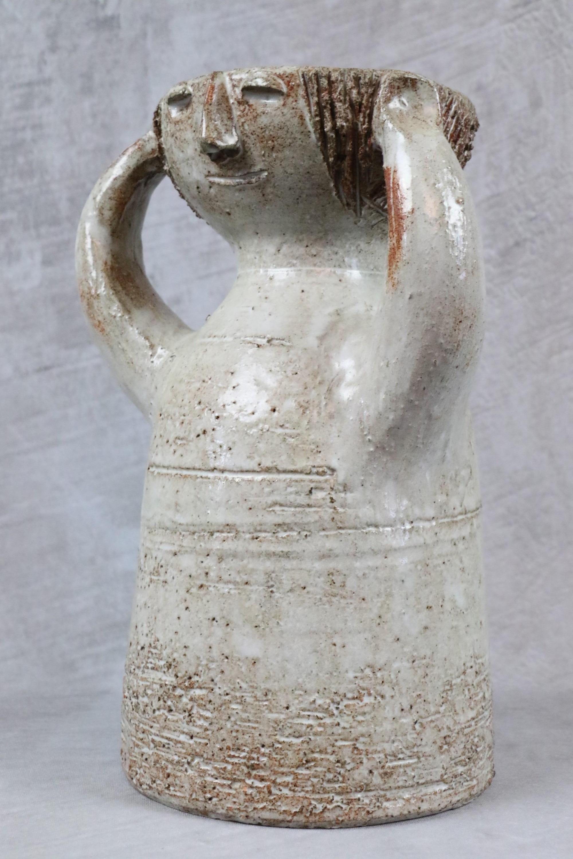Vase femme stylisé en céramique émaillée de Dominique Pouchain, poterie française 3