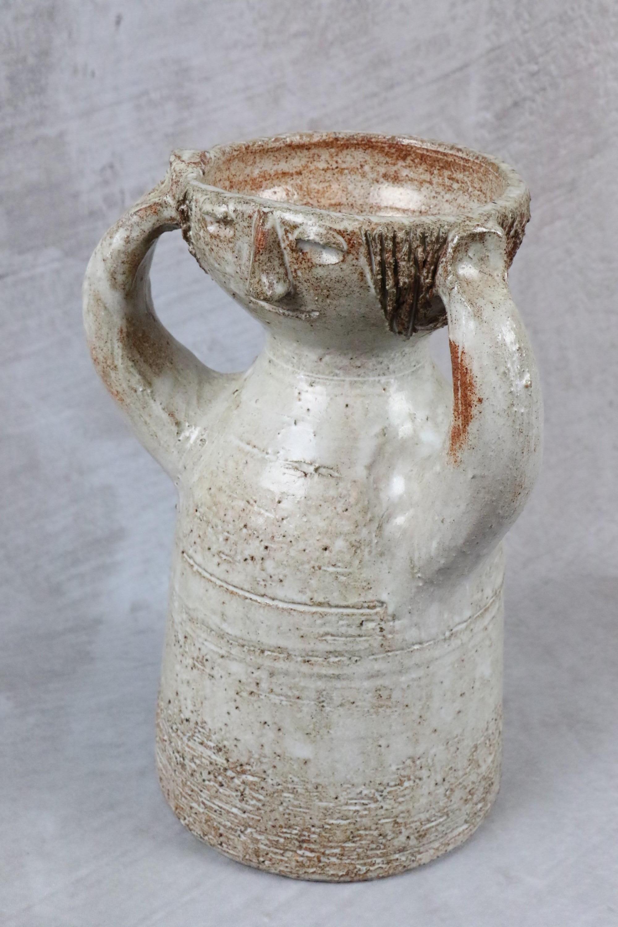 Vase femme stylisé en céramique émaillée de Dominique Pouchain, poterie française 5