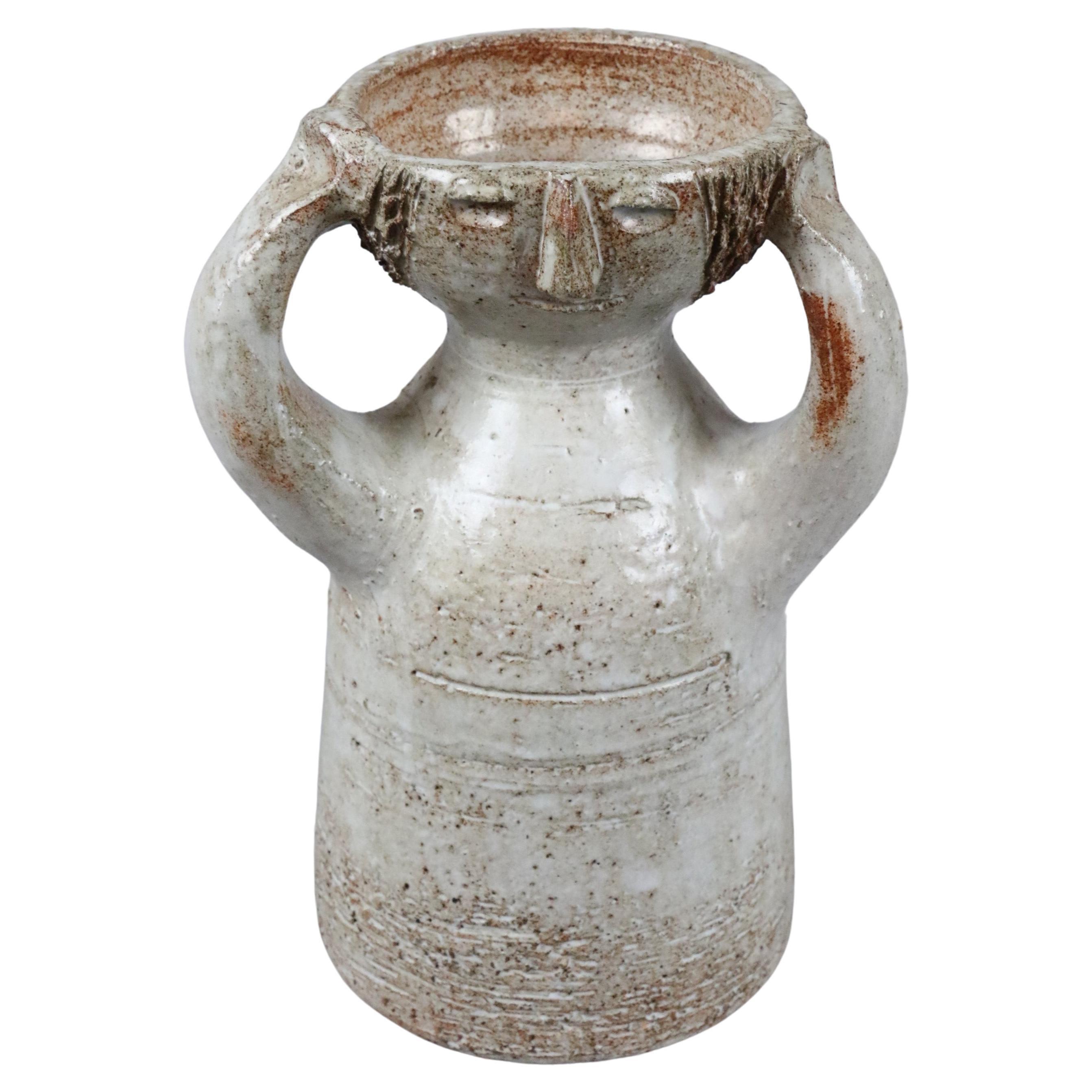 Français Vase femme stylisé en céramique émaillée de Dominique Pouchain, poterie française