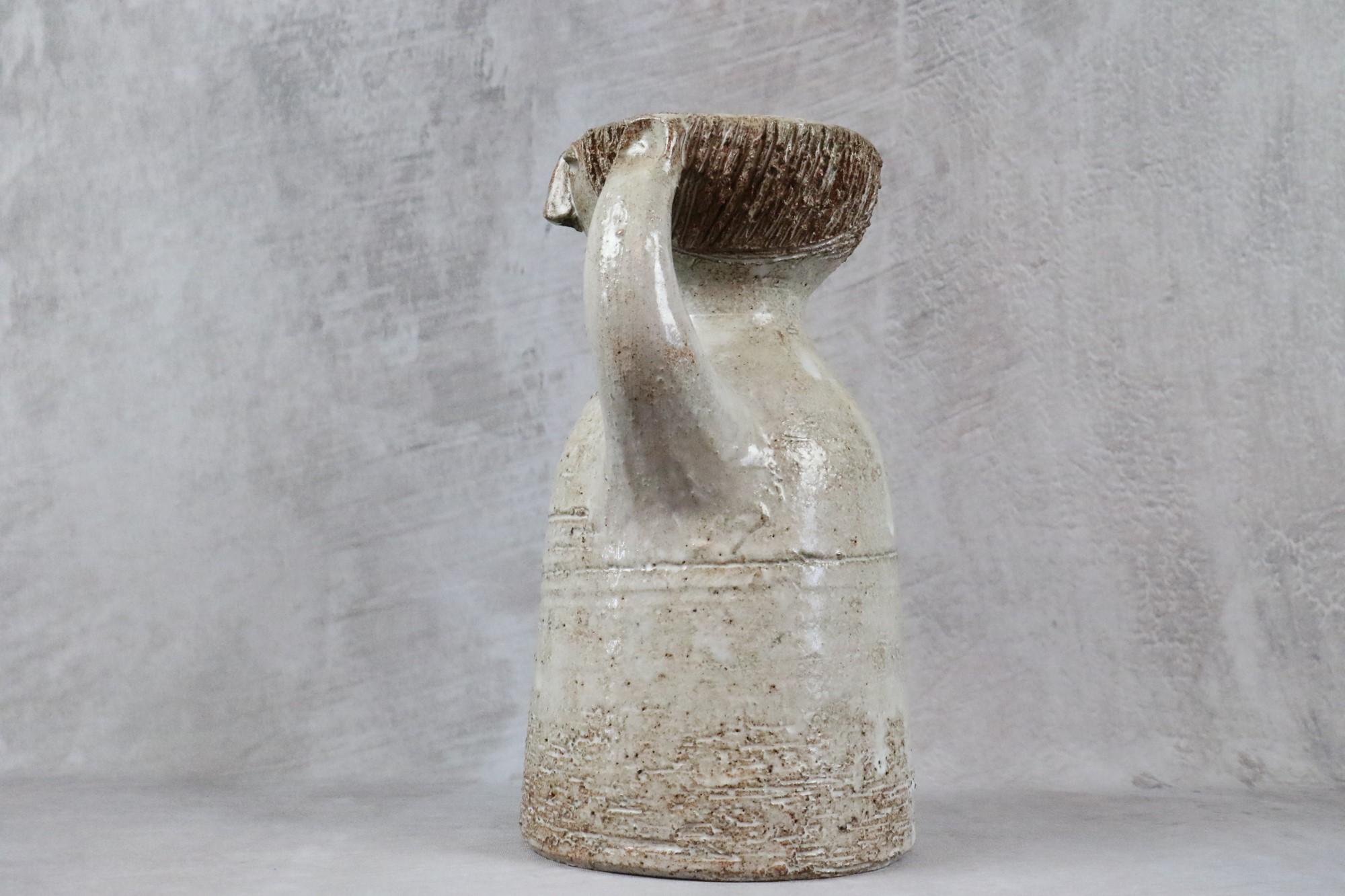 Vase femme stylisé en céramique émaillée de Dominique Pouchain, poterie française 1