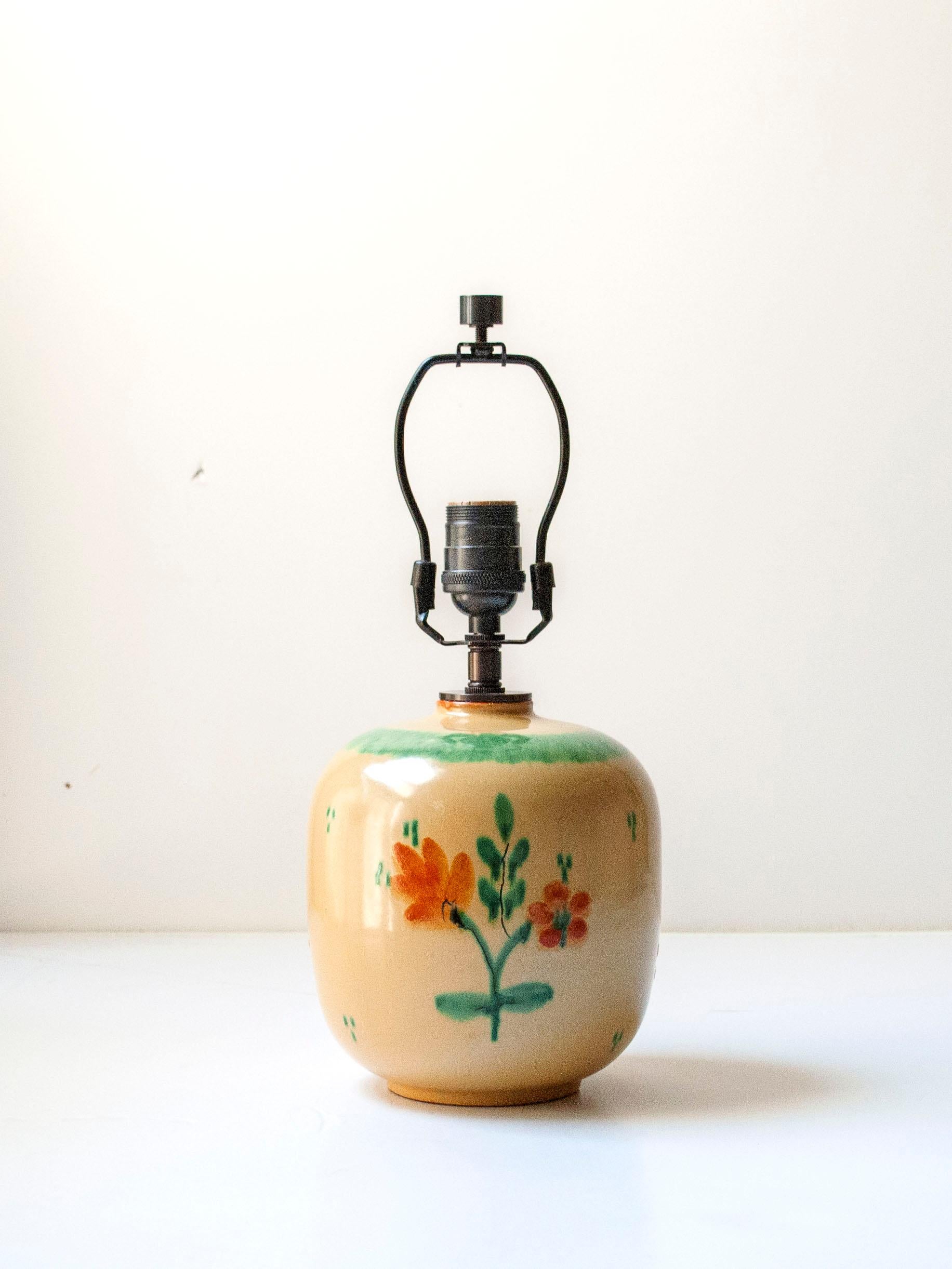 Lampe de table en céramique émaillée par Anna-Lisa Thomson pour Upsala Ekeby, Suède, c. 1940 Excellent état - En vente à New York, NY