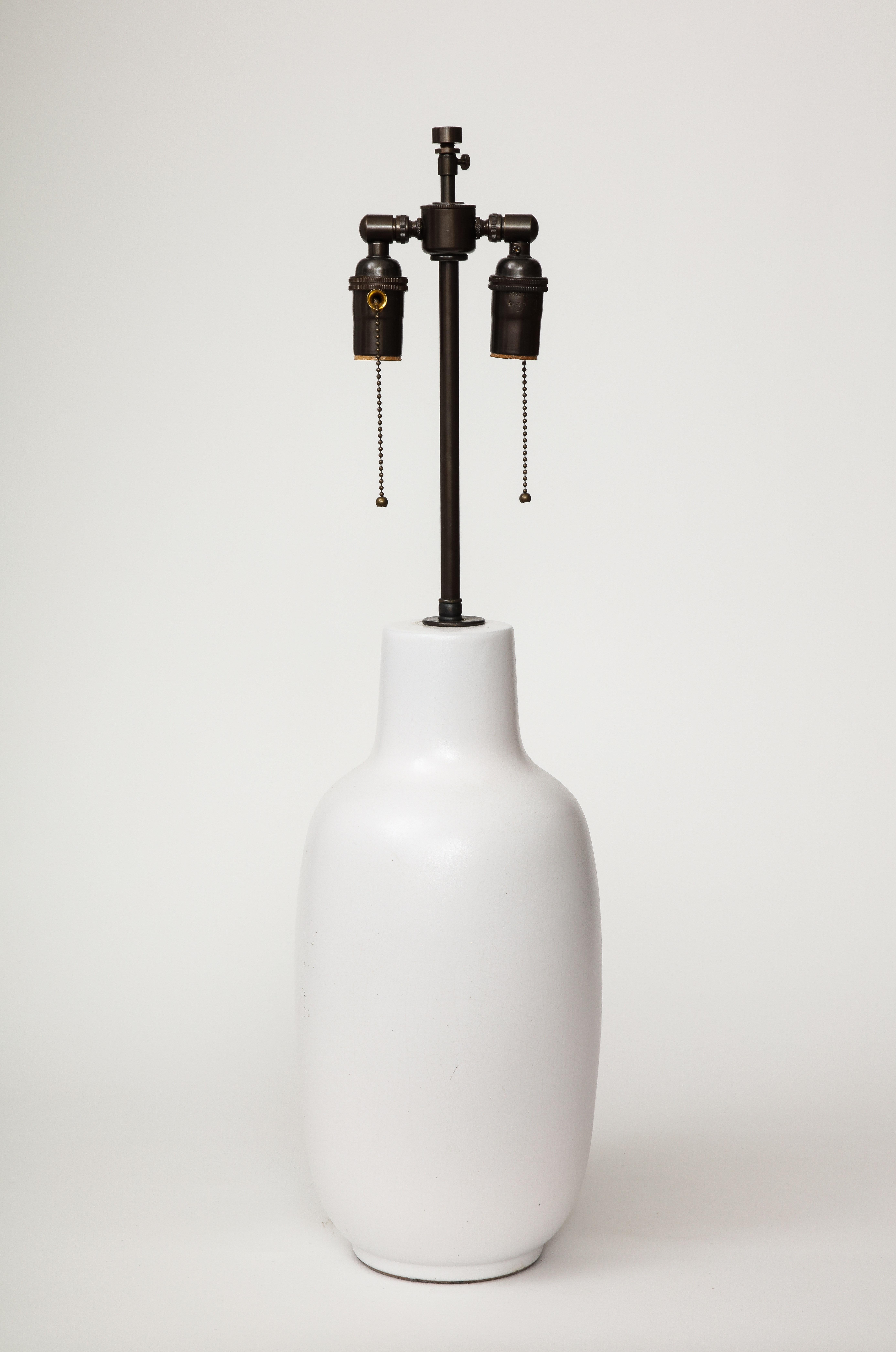 Mid-20th Century Glazed Ceramic Table Lamp by Design Technics, United States, c. 1960 For Sale