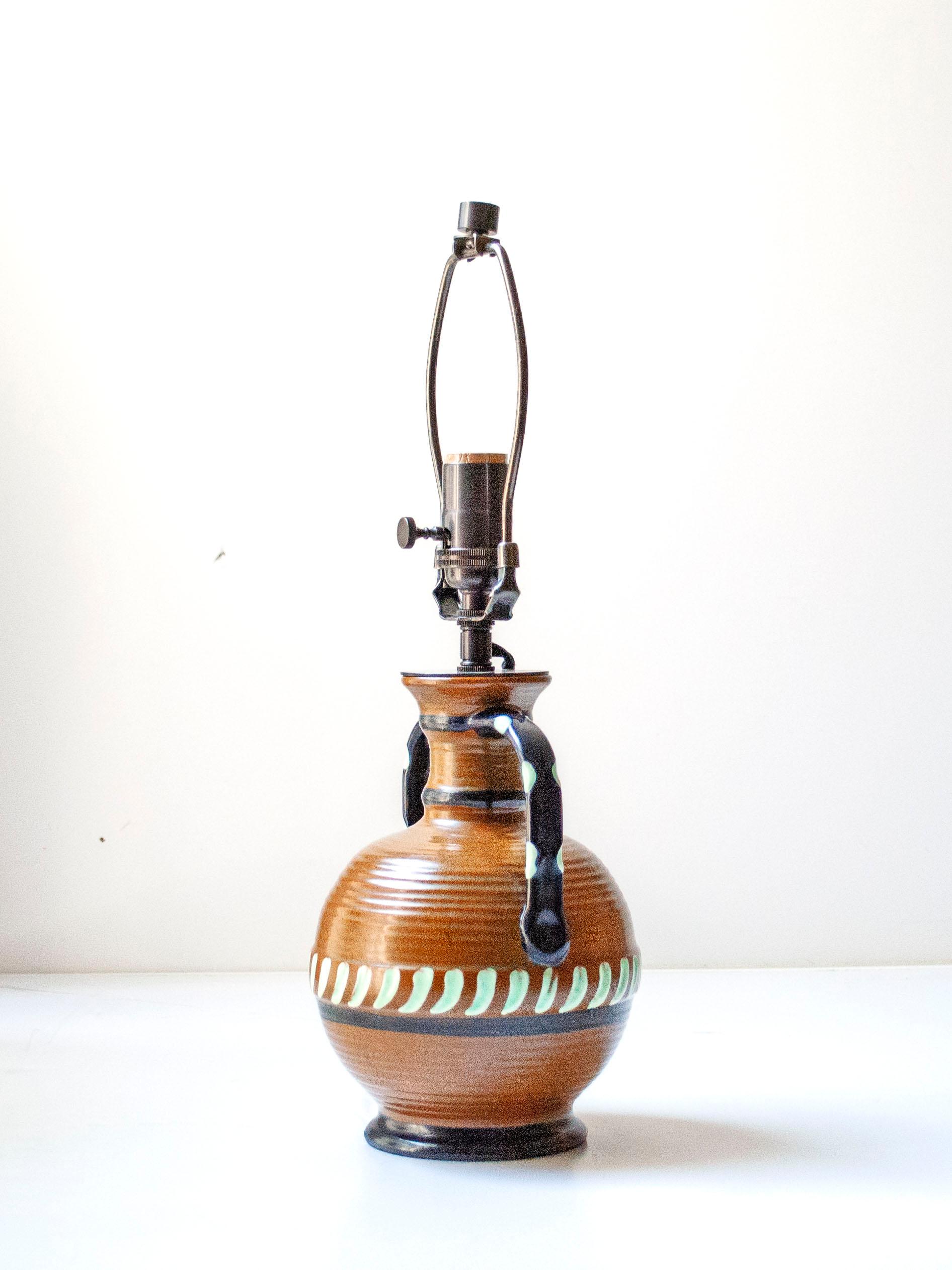 Smaltato Lampada da tavolo in ceramica smaltata di Harald Östergren, Upsala Ekeby, Svezia, 1940 in vendita