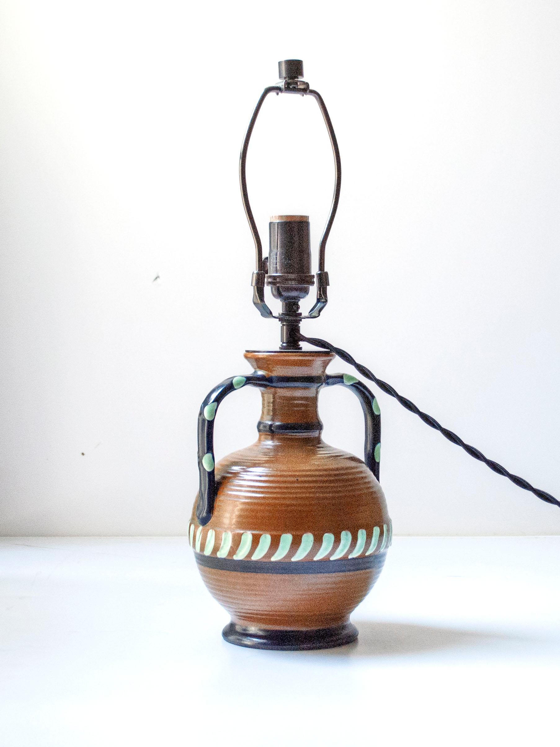 Ceramica Lampada da tavolo in ceramica smaltata di Harald Östergren, Upsala Ekeby, Svezia, 1940 in vendita