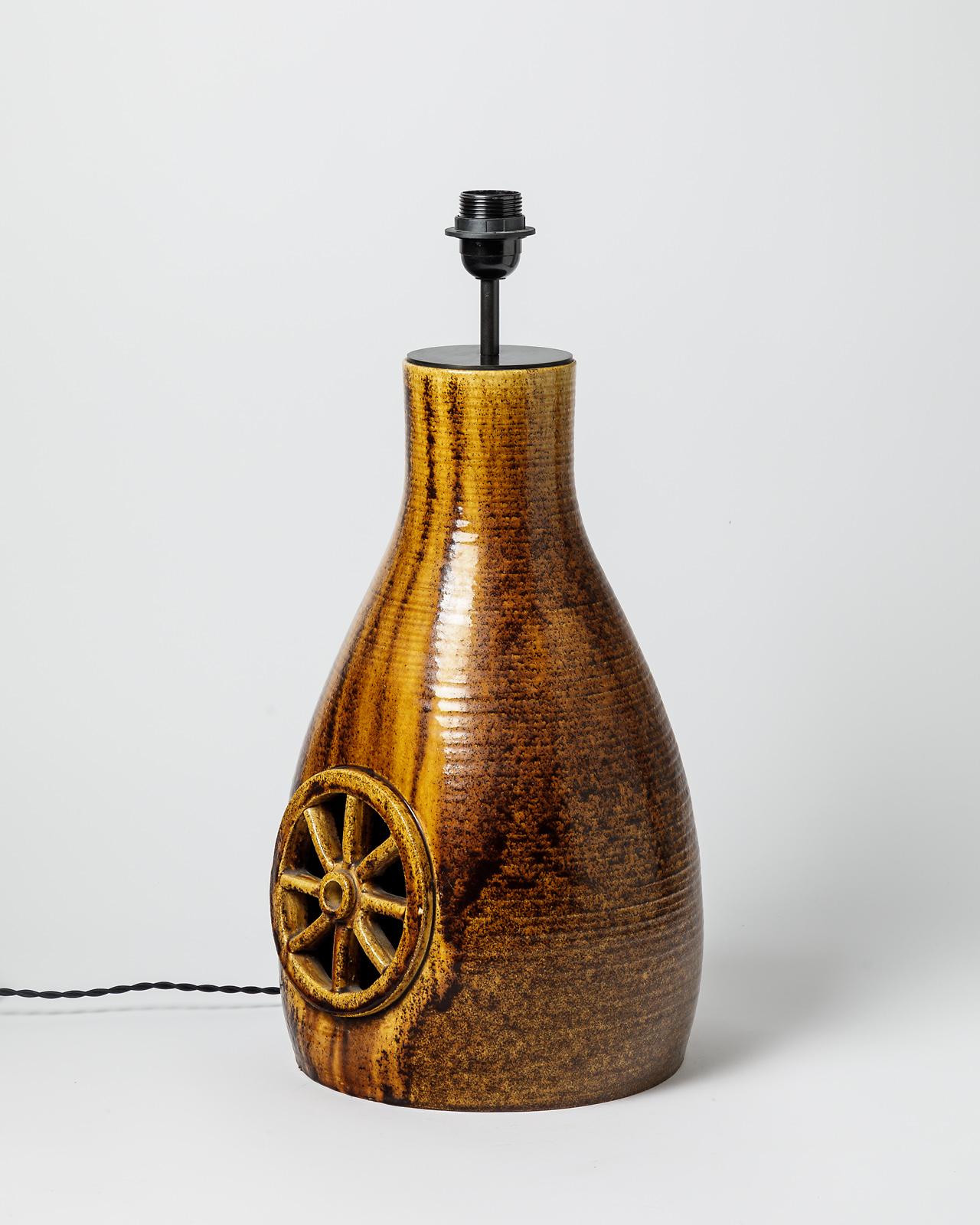Art déco Lampe de table en céramique émaillée par Les potiers d'Accolay, vers 1960-1970 en vente