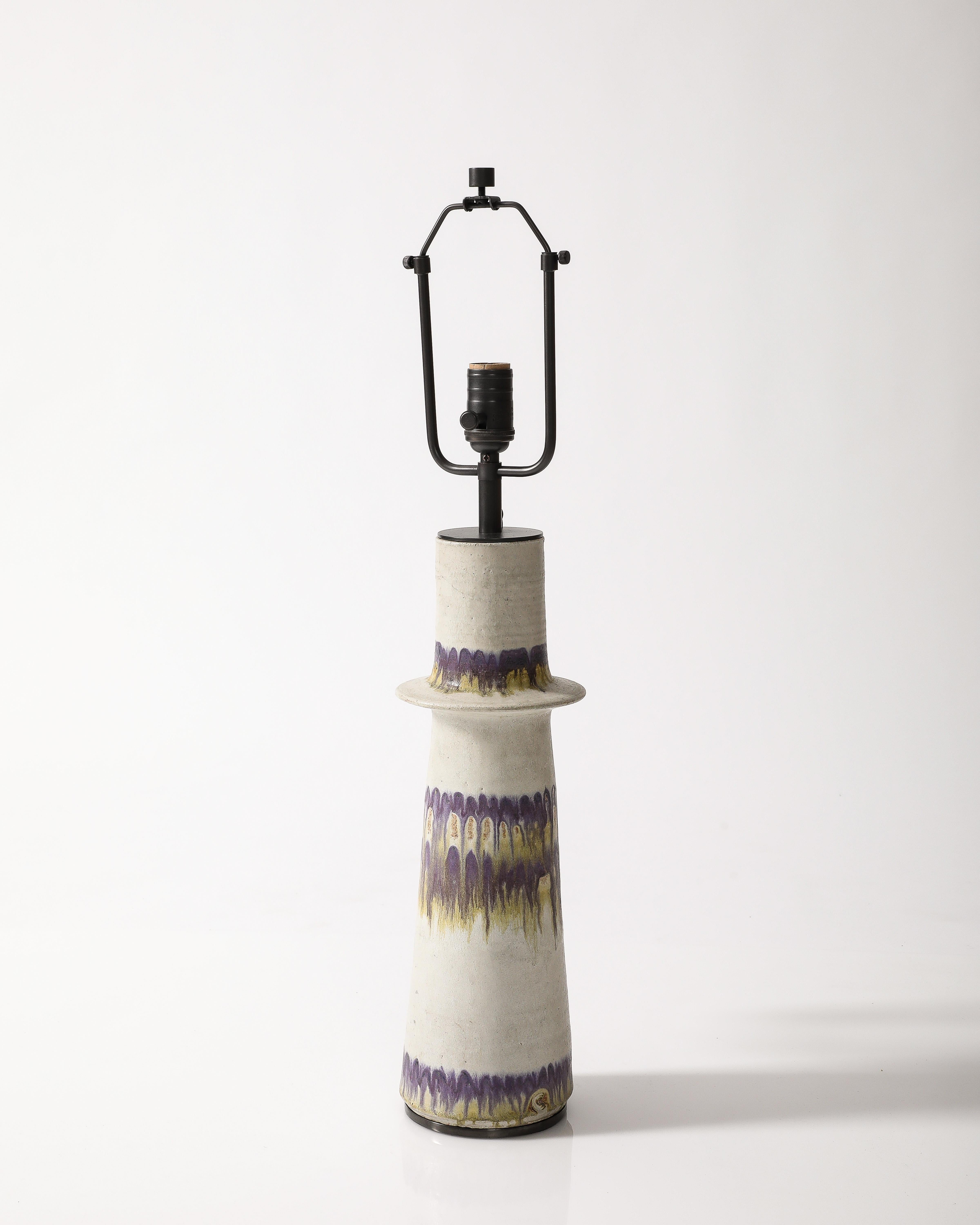 Lampe de table en céramique émaillée, Angleterre, vers 1970 en vente 2