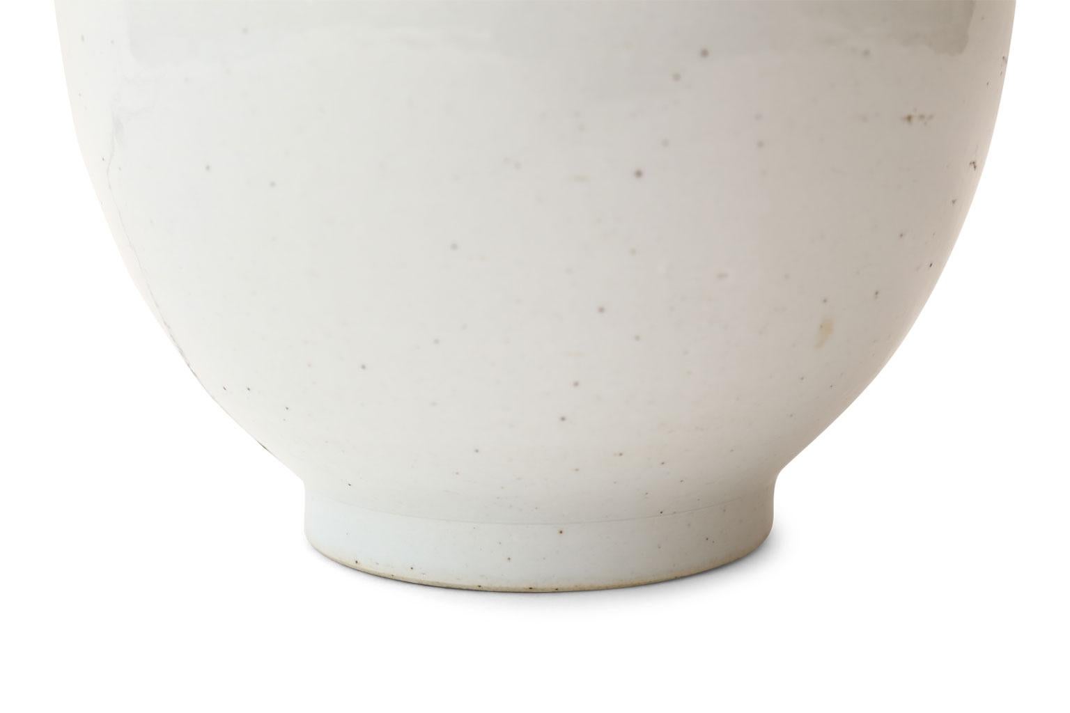 Chinese Glazed White Ceramic Table Lamp