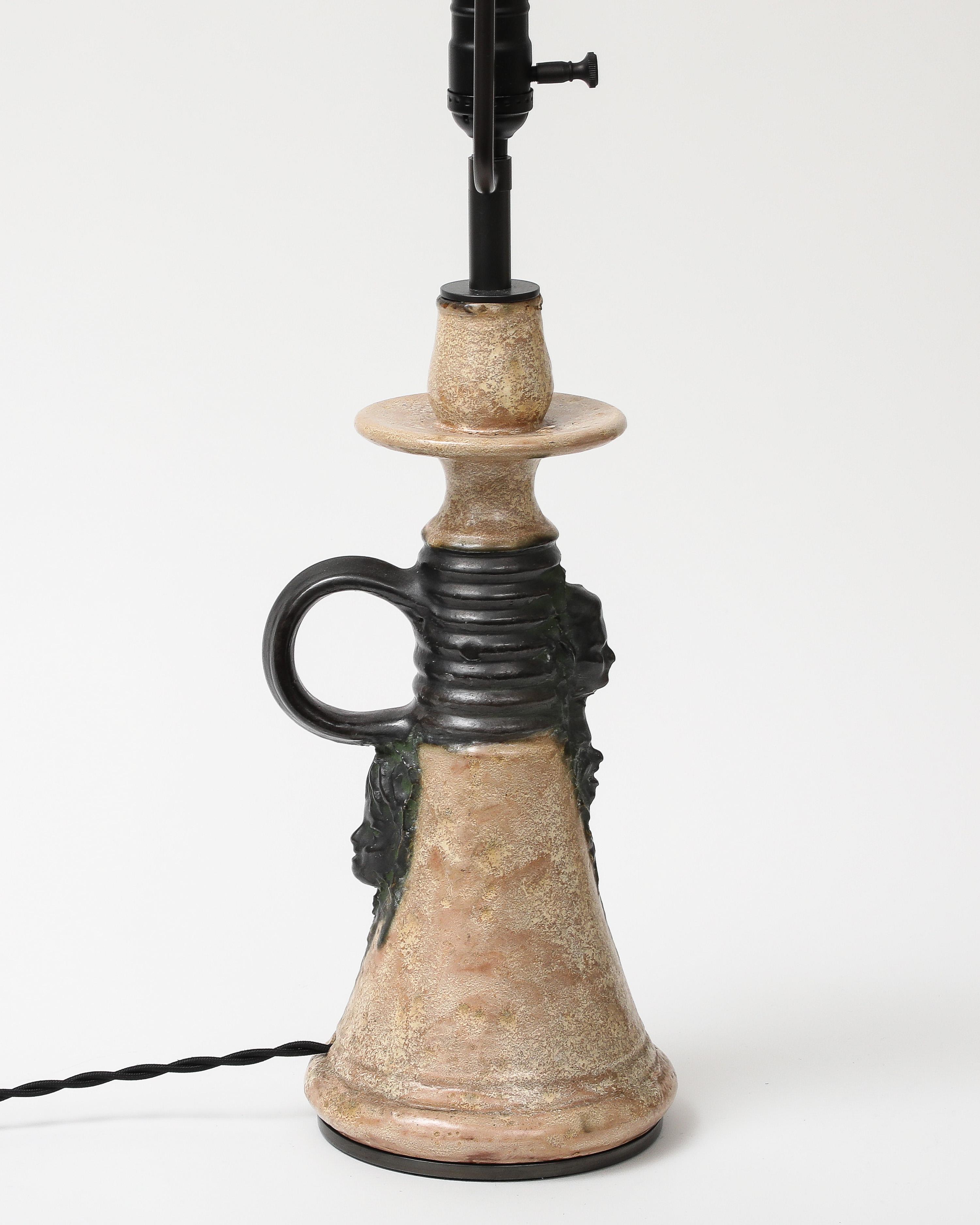 Lampe de table en céramique émaillée, France, c. 1960 en vente 9