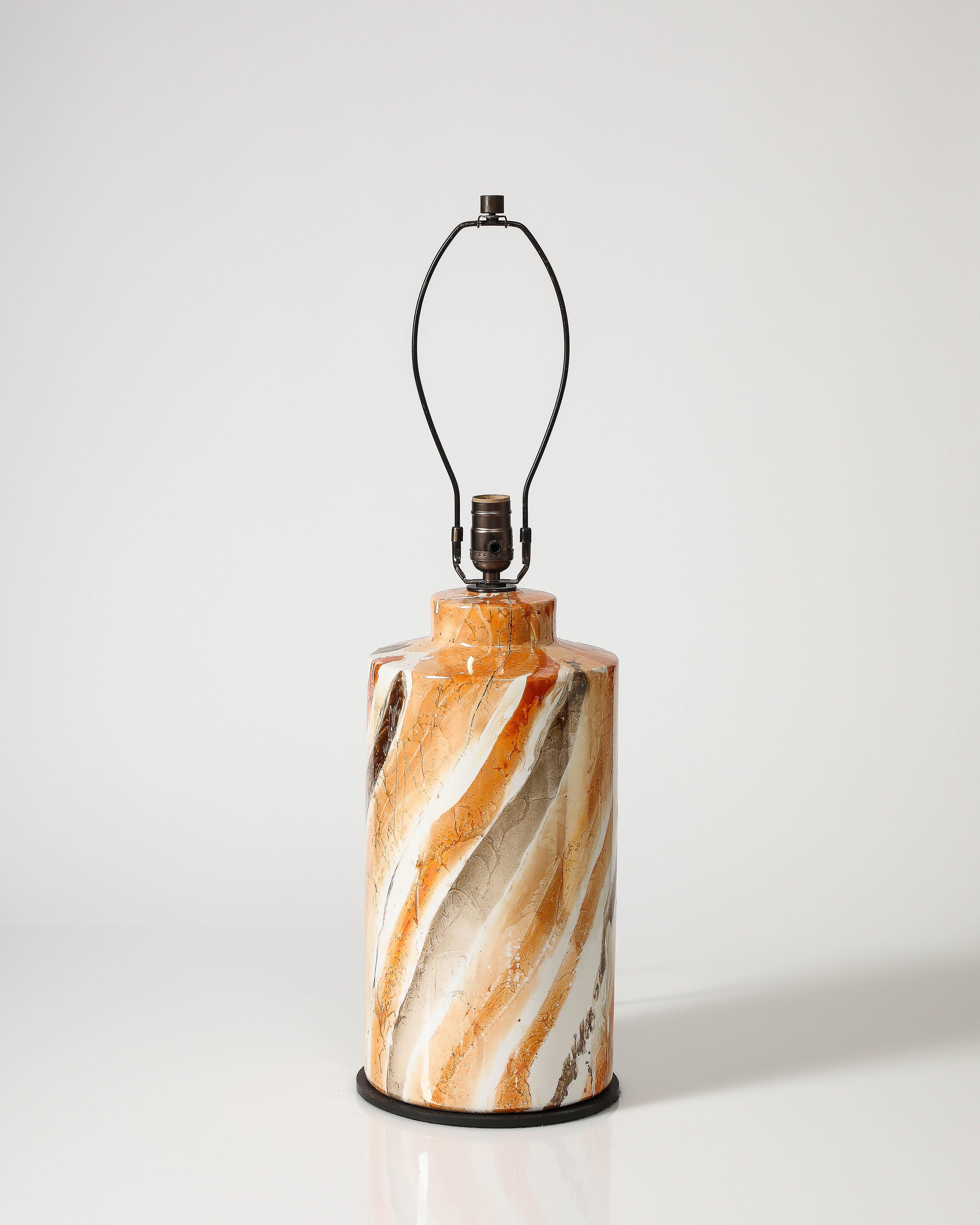 Milieu du XXe siècle Lampe de table en céramique émaillée, États-Unis, vers 1950 en vente