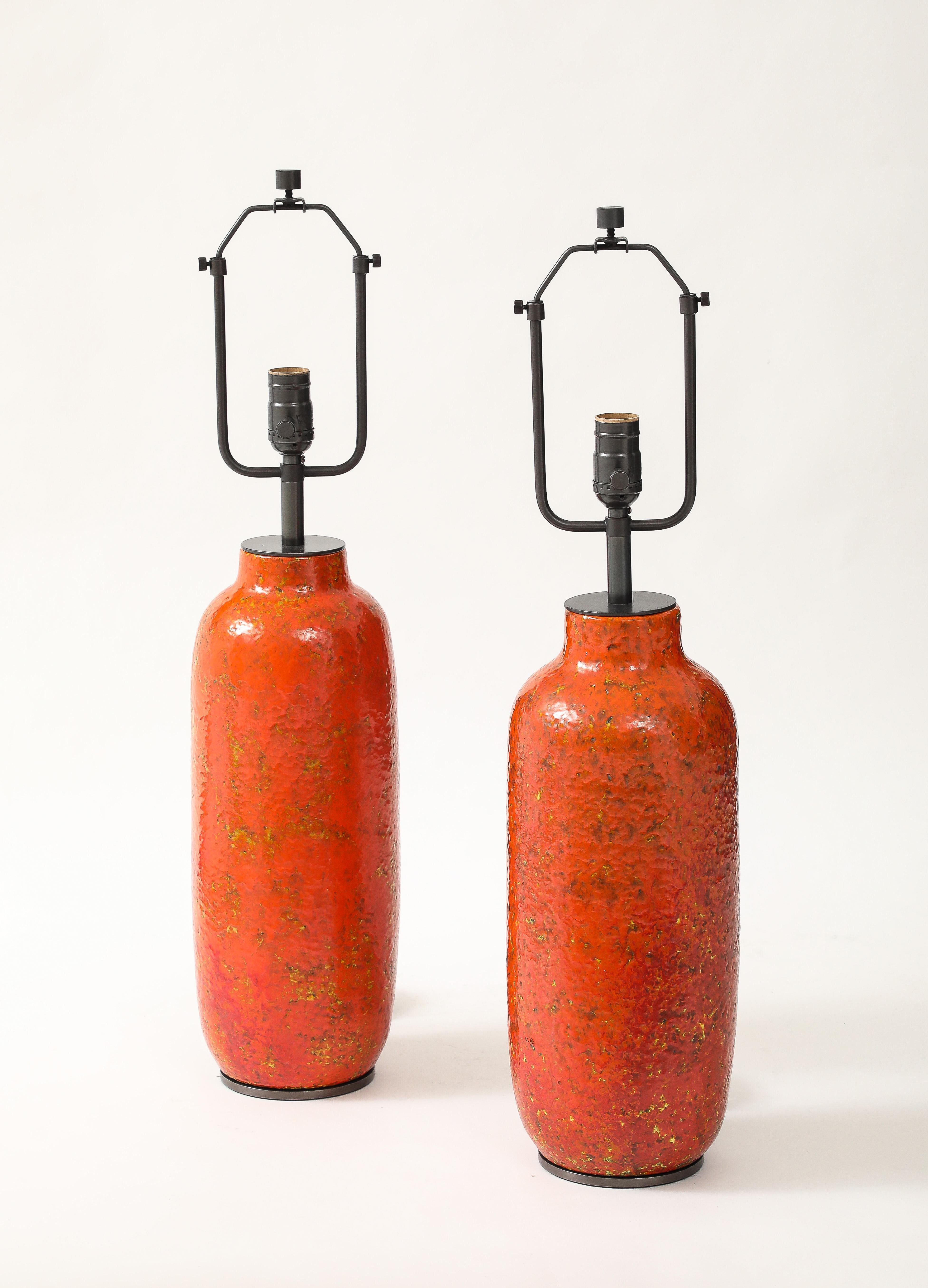 Français Lampes de table émaillées, France, vers 1950 en vente