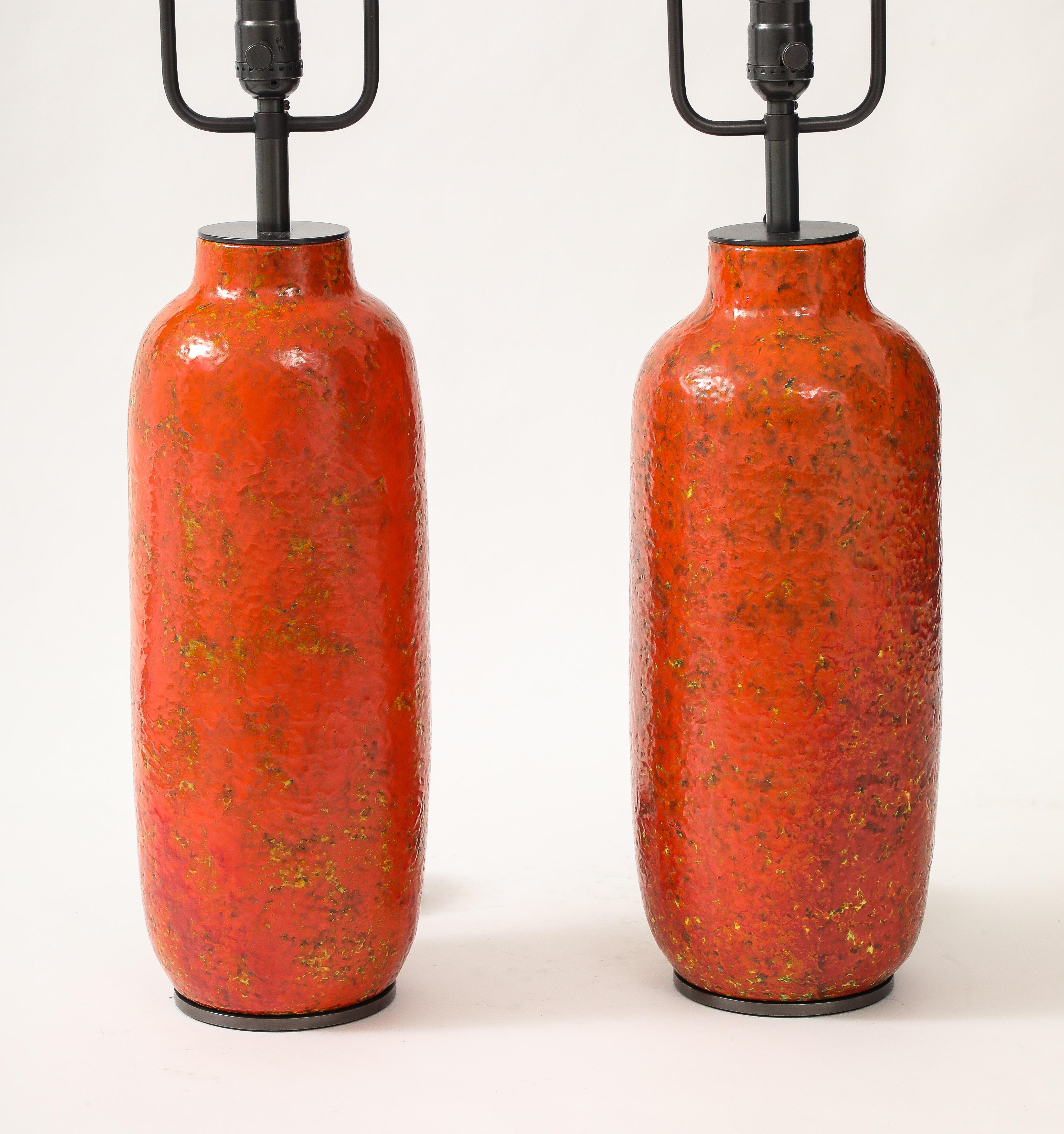 Milieu du XXe siècle Lampes de table émaillées, France, vers 1950 en vente