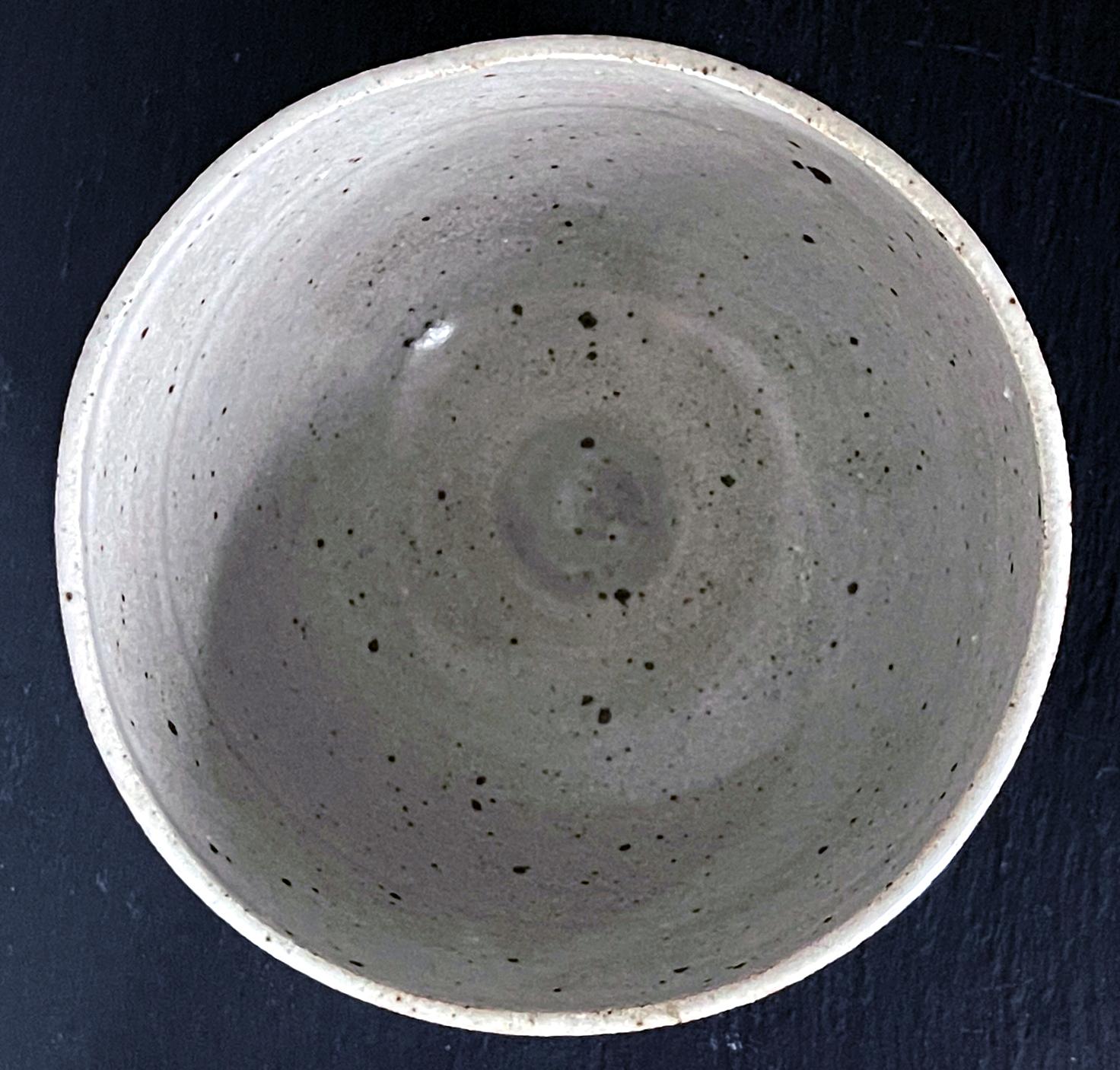 Glasierte Keramik-Teeschale von Toshiko Takaezu im Angebot 6