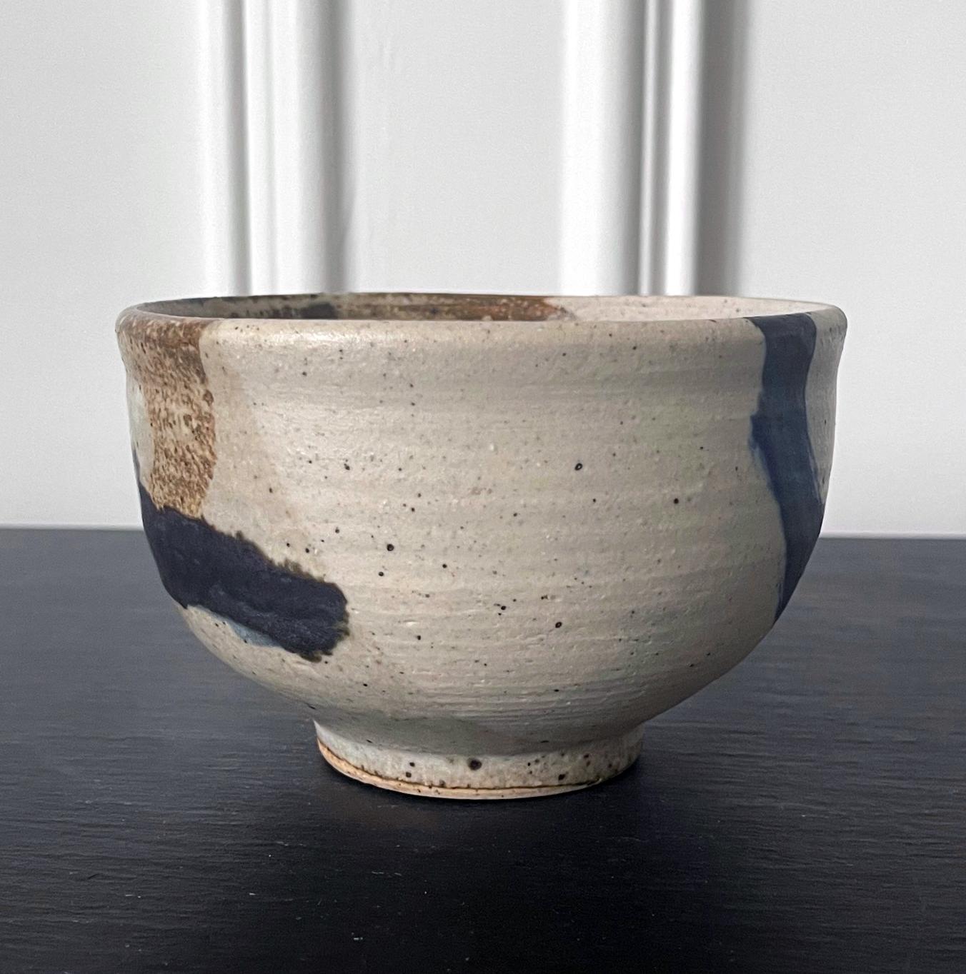 Glazed Ceramic Tea Bowl with Abstract Strokes by Toshiko Takaezu In Good Condition For Sale In Atlanta, GA