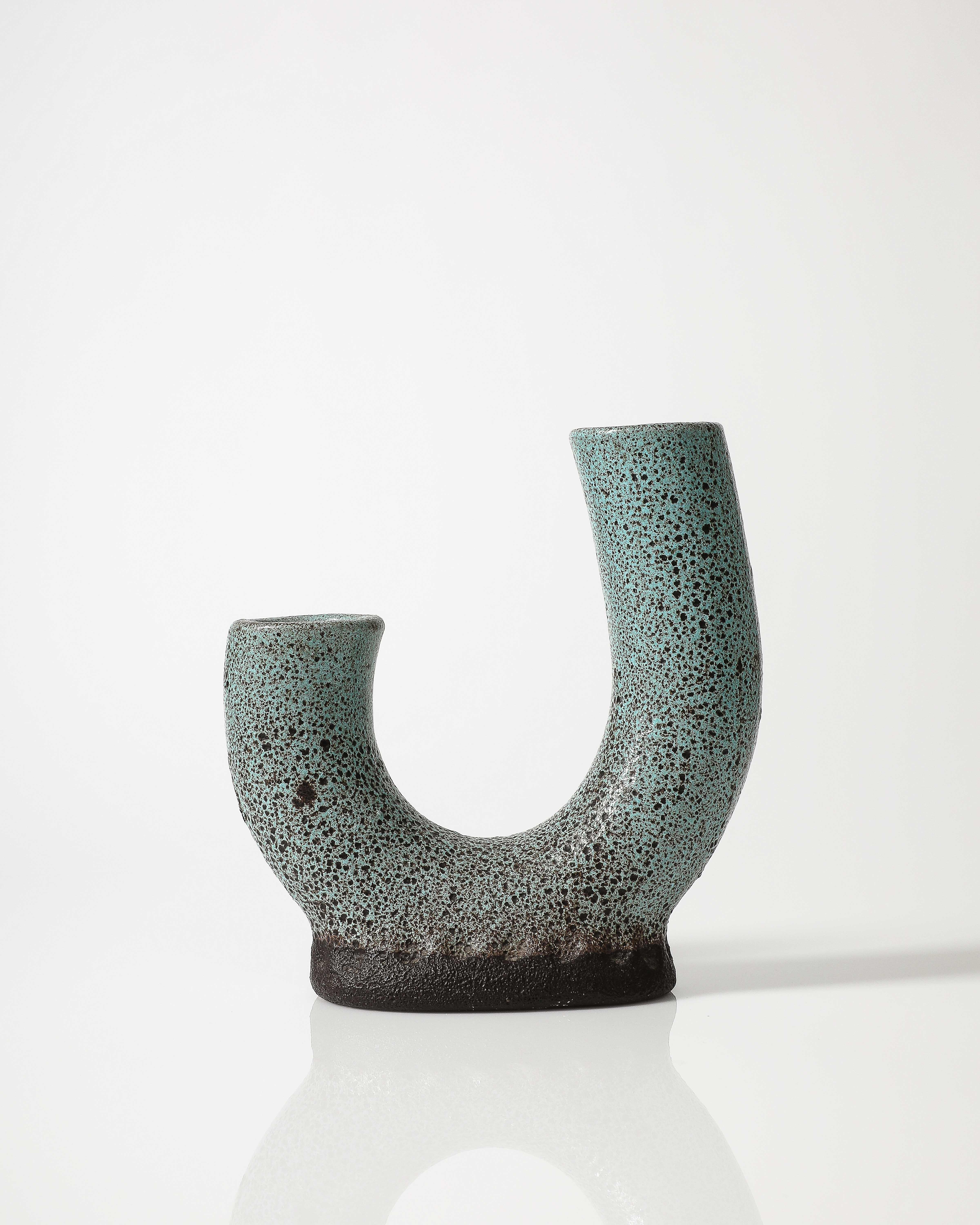 Milieu du XXe siècle Vase en céramique émaillée, par Accolay, France, vers 1960 en vente