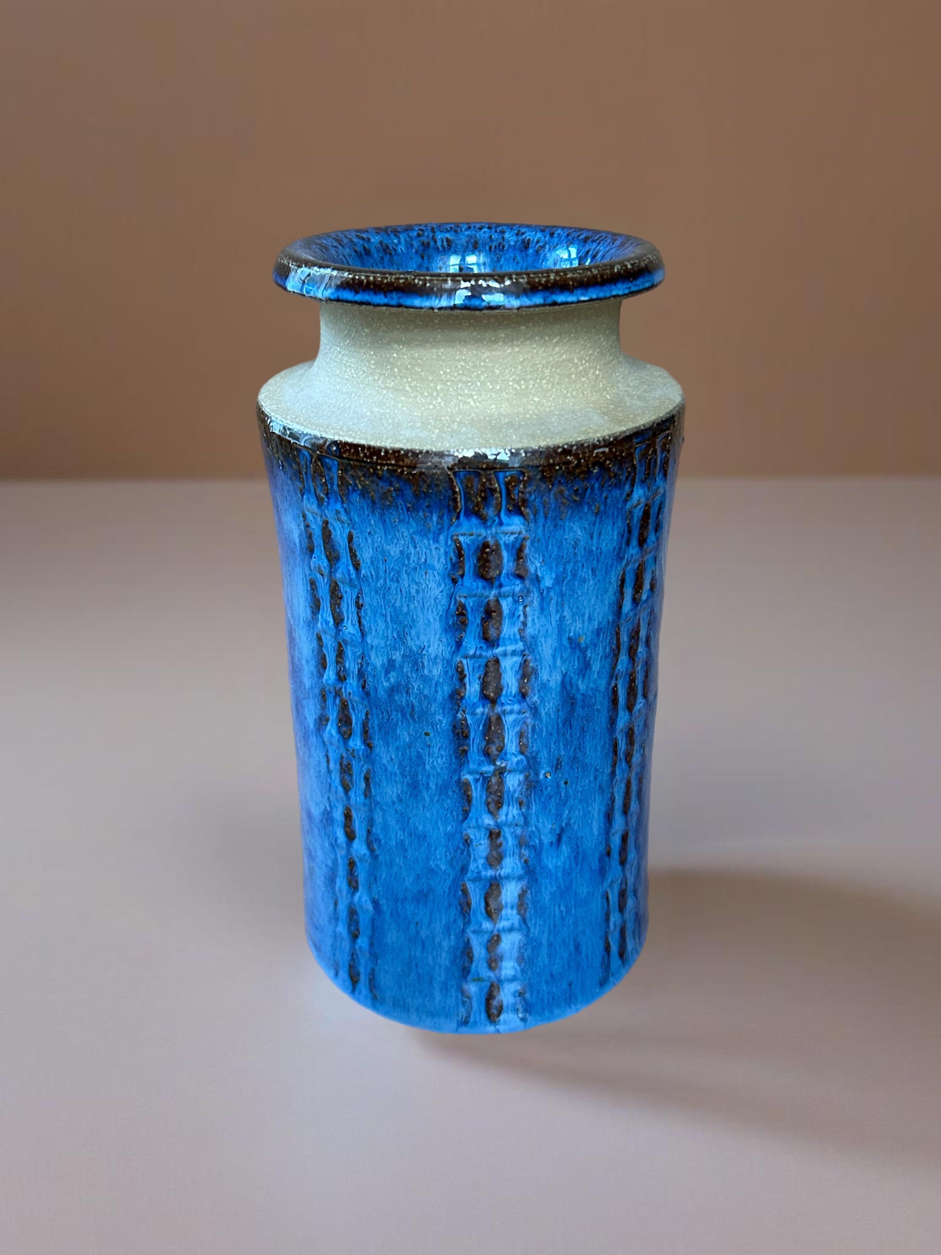Geometrically patterned and blue/dark-blue/beige-colored glazed ceramic vase fabricated by Søholm Stentøj, Denmark, 1960s.