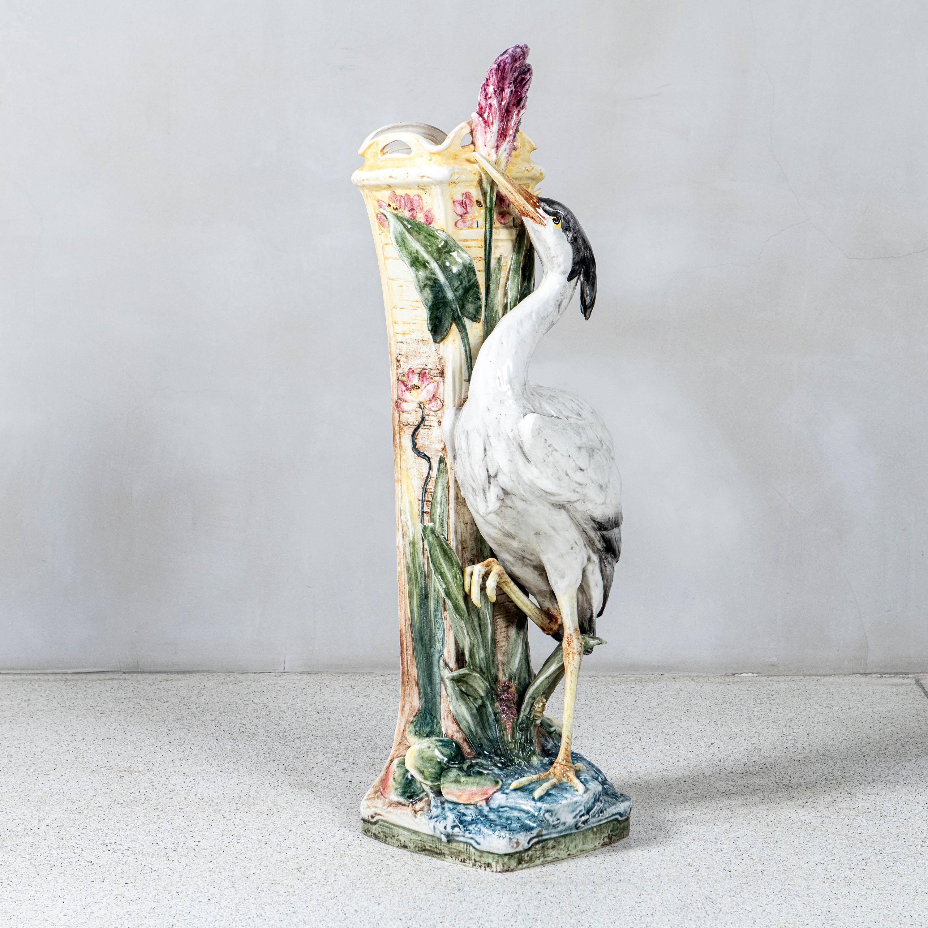 Art Nouveau Vaso in ceramica smaltata. Francia, fine del XIX secolo. in vendita