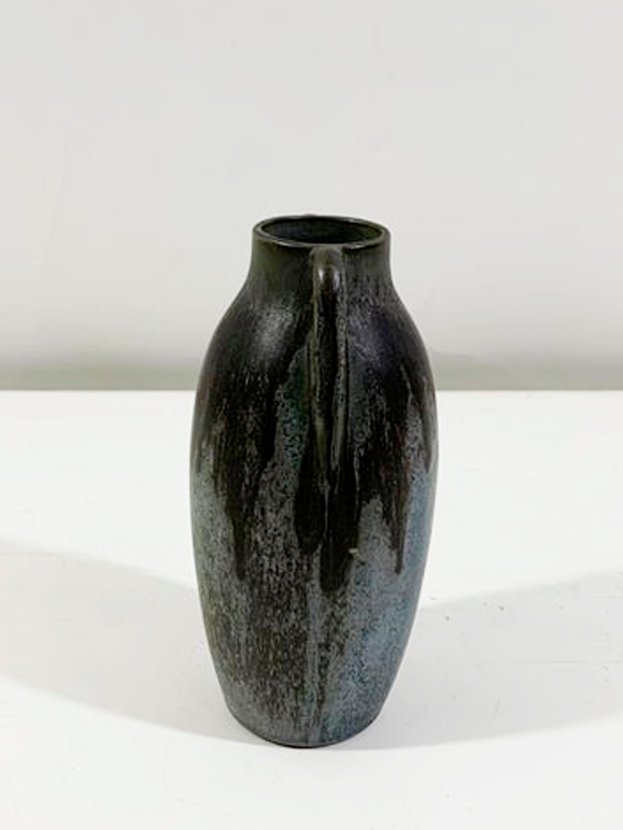 Glasierte Keramikvase, gestempelt Denbac, 1940er Jahre im Angebot 2