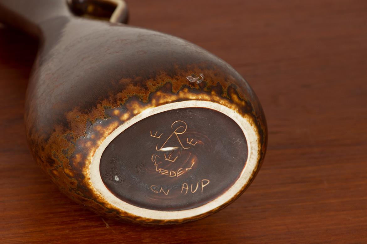 Vase aus glasierter Keramik mit metallischen und braunen Akzenten von Gunnar Nylund. im Angebot 6