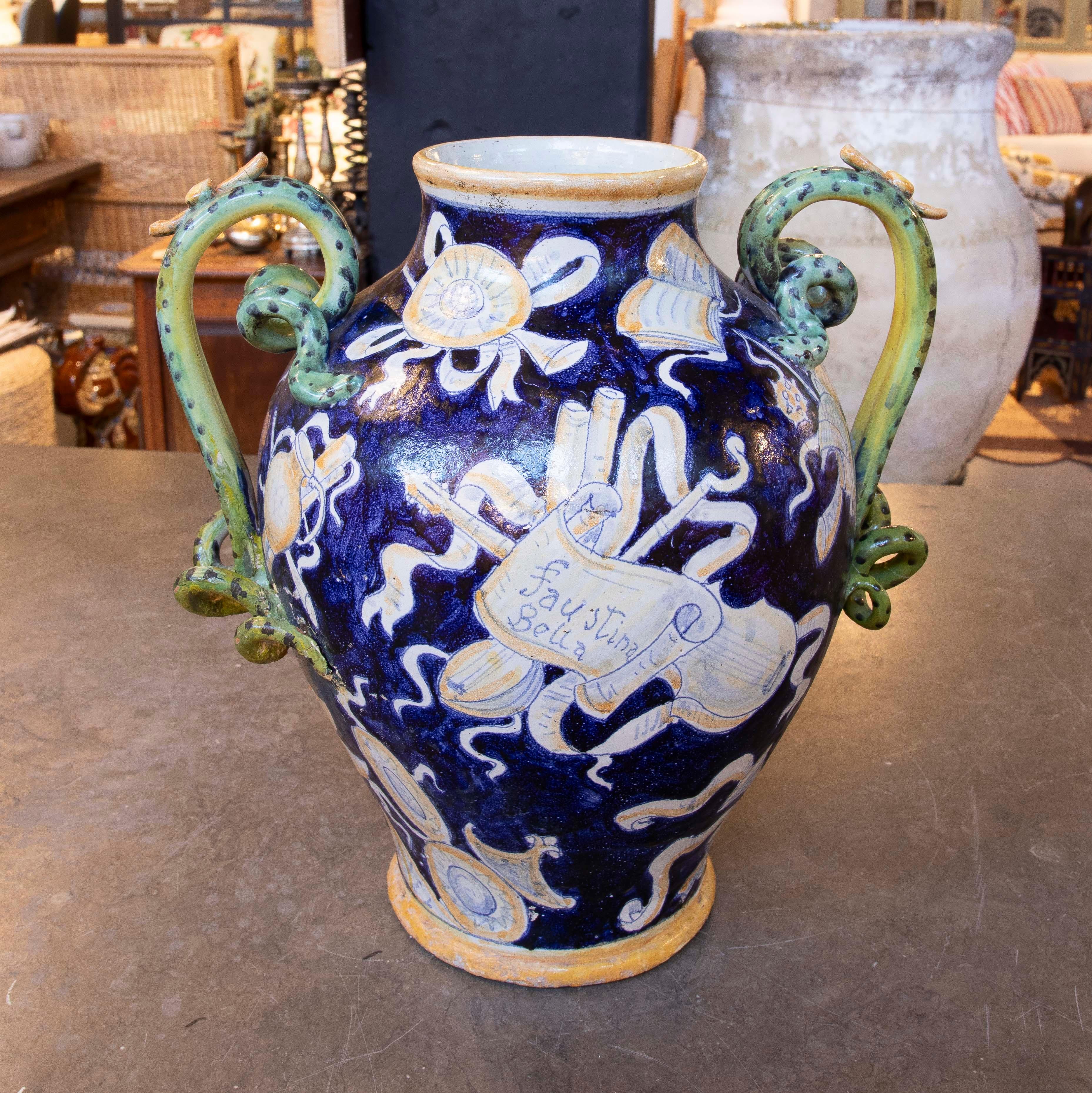 Vaso in ceramica smaltata con scena di Venere con il suo nome, firmato 1918 In condizioni buone in vendita a Marbella, ES