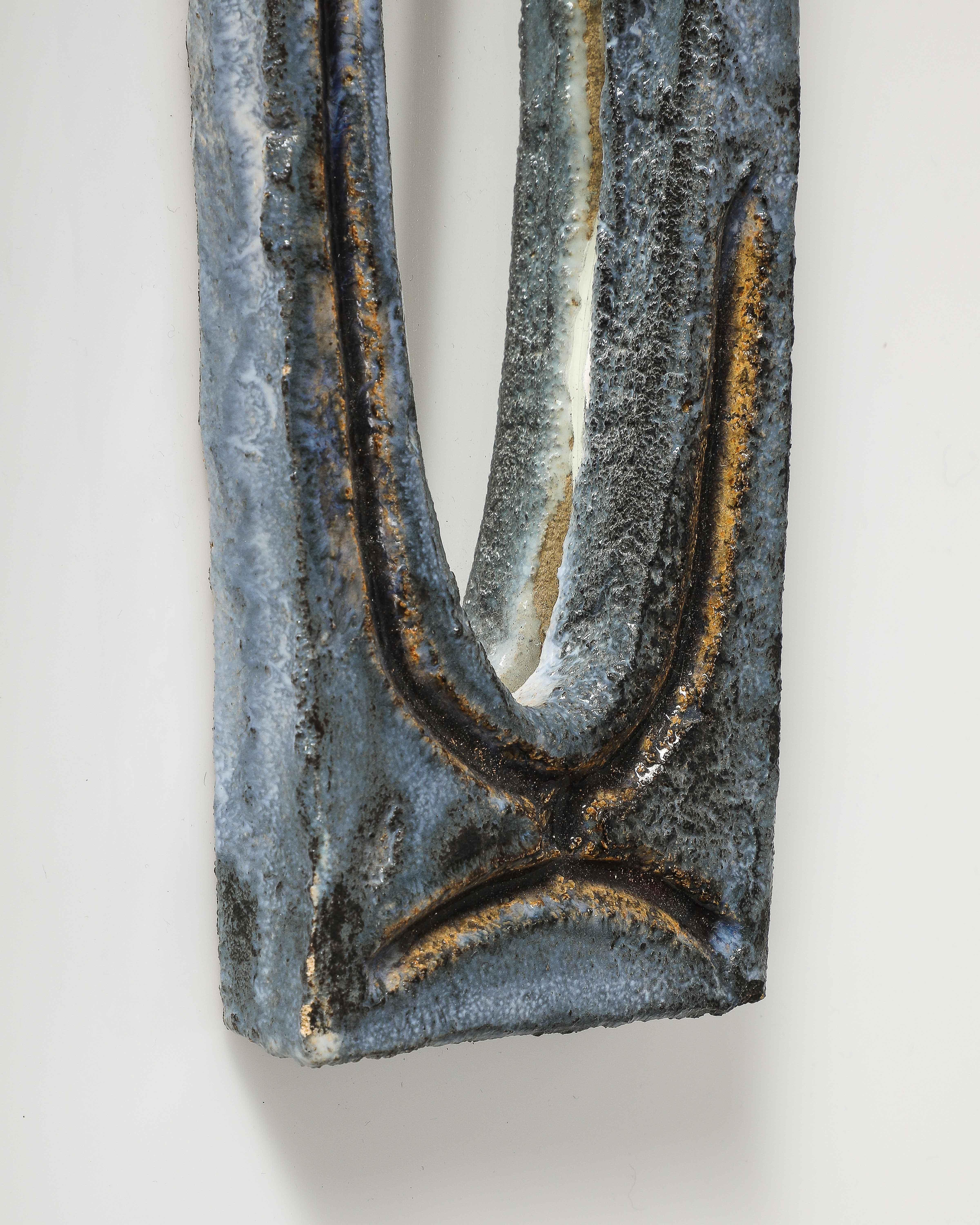 Espejo de pared de cerámica esmaltada, Vallauris, Francia, c. 1960 en Excelente estado para la venta en New York City, NY