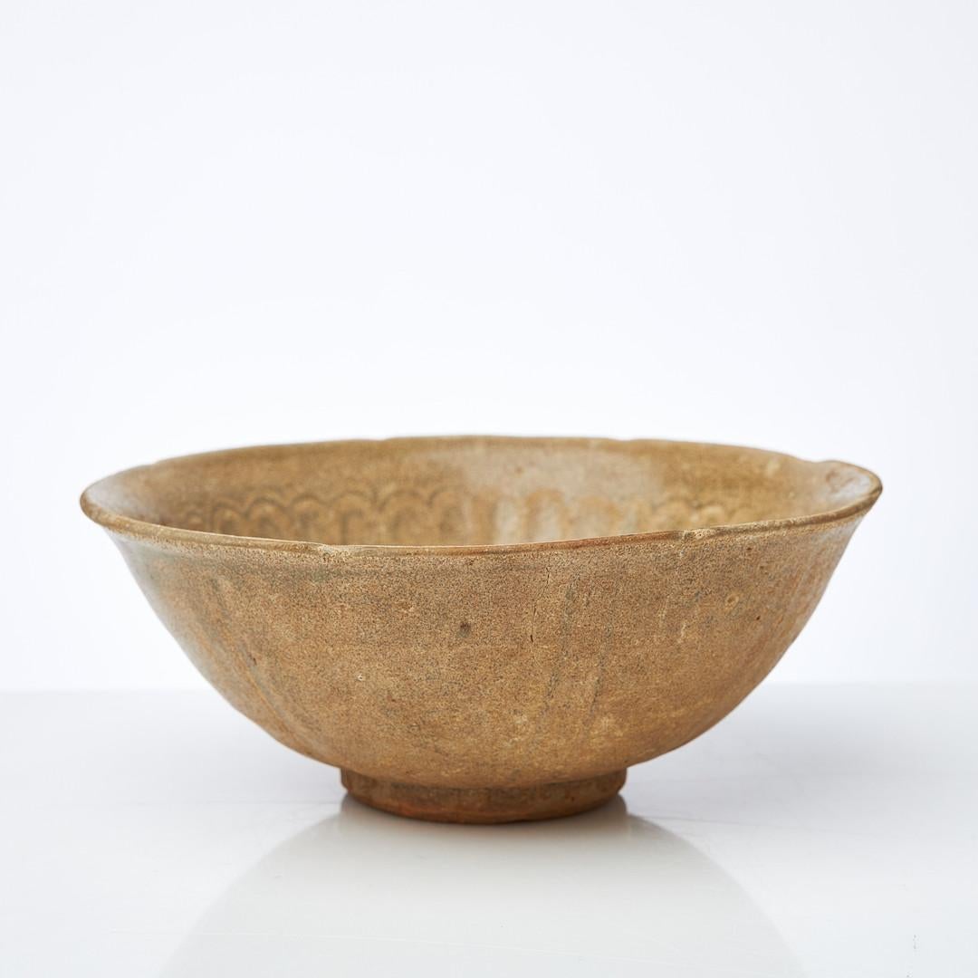 Chinese Export Glazed Earthenware Bowl, Song Dynasty, China For Sale