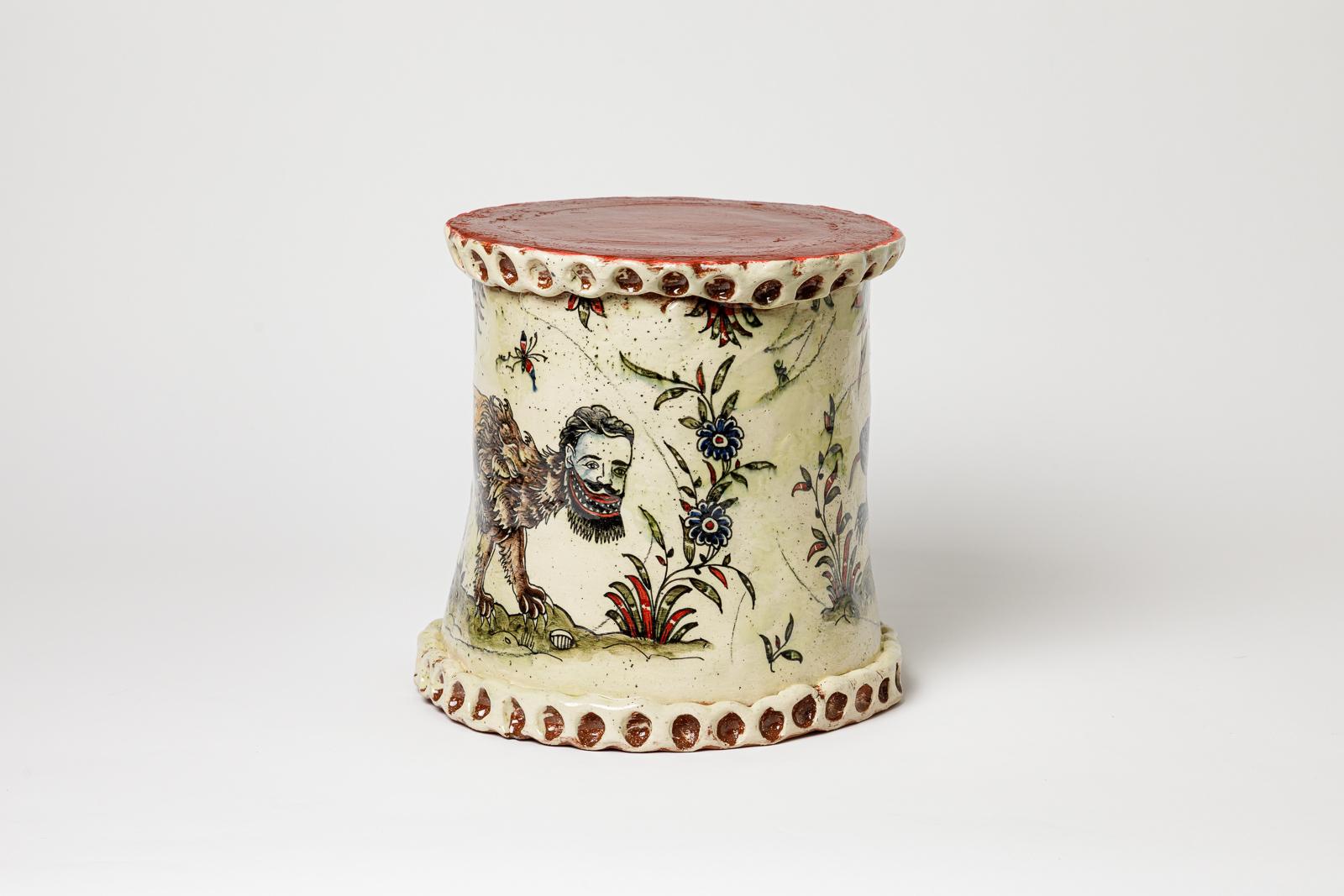 Beaux-Arts Glazed earthenware stool decorated with a chimera by Jérôme Galvin, 2025. in vendita