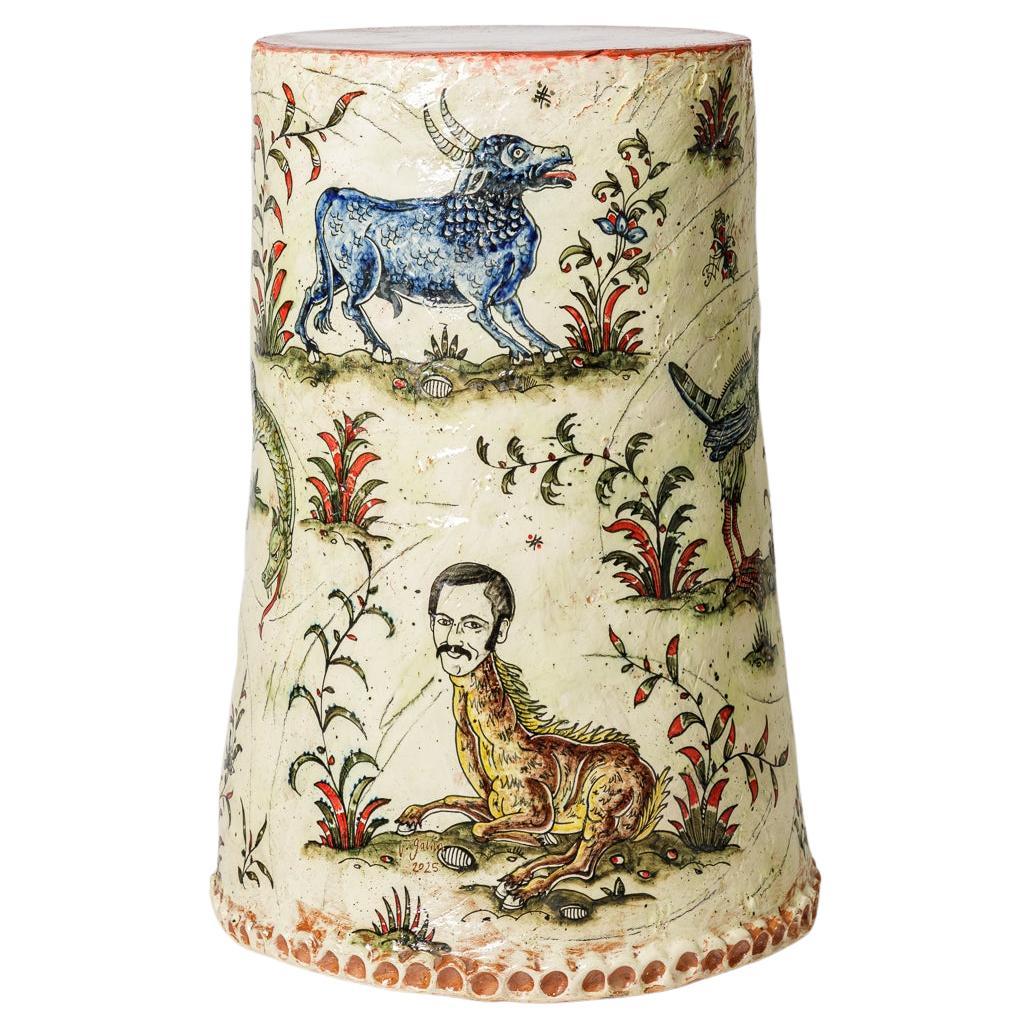 Glazed earthenware stool, decorated with fantastical animals by Jérôme Galvin. in vendita