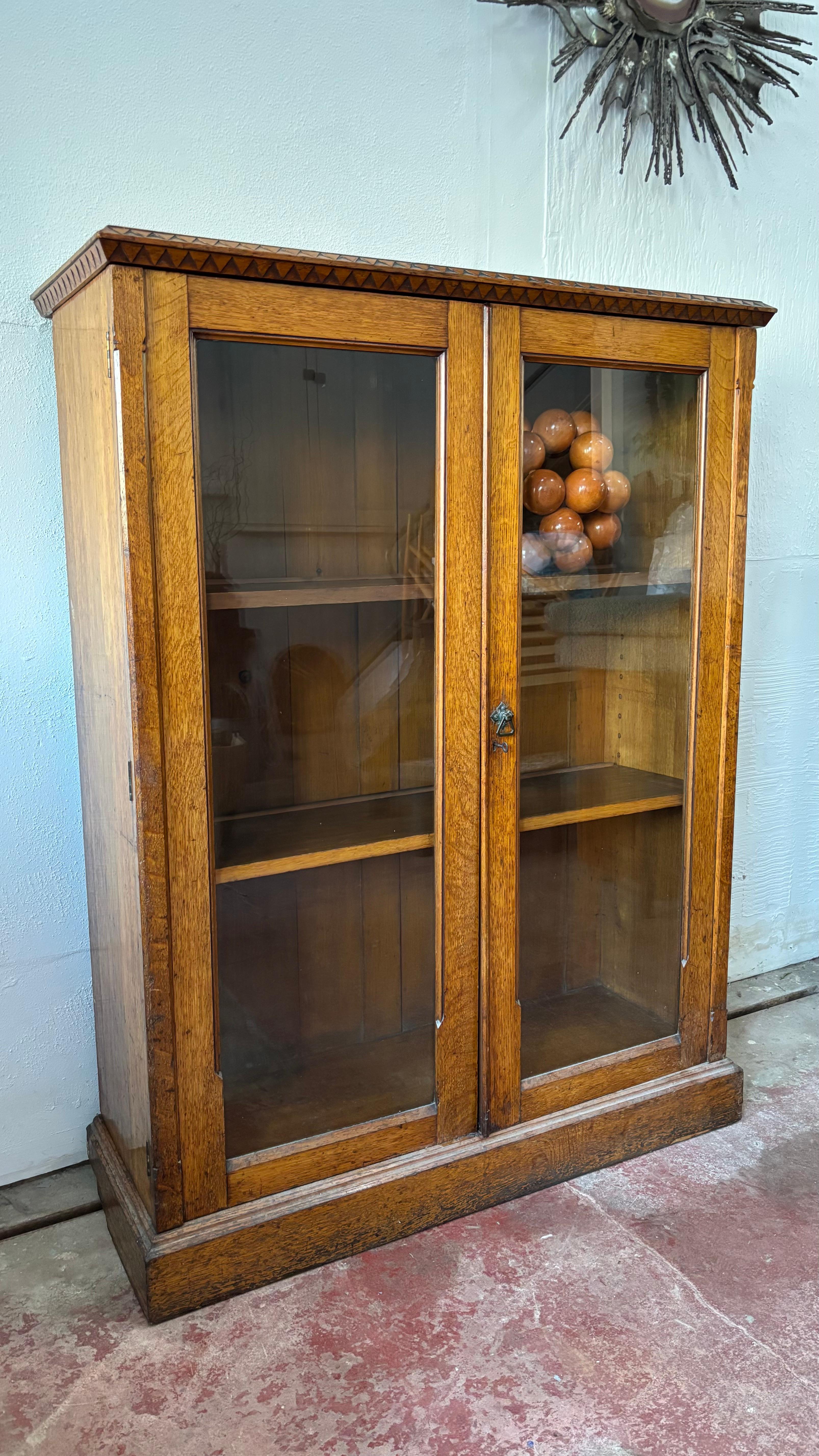 Glazed English Oak Display Bookcase Cabinet, c 1900 For Sale 2