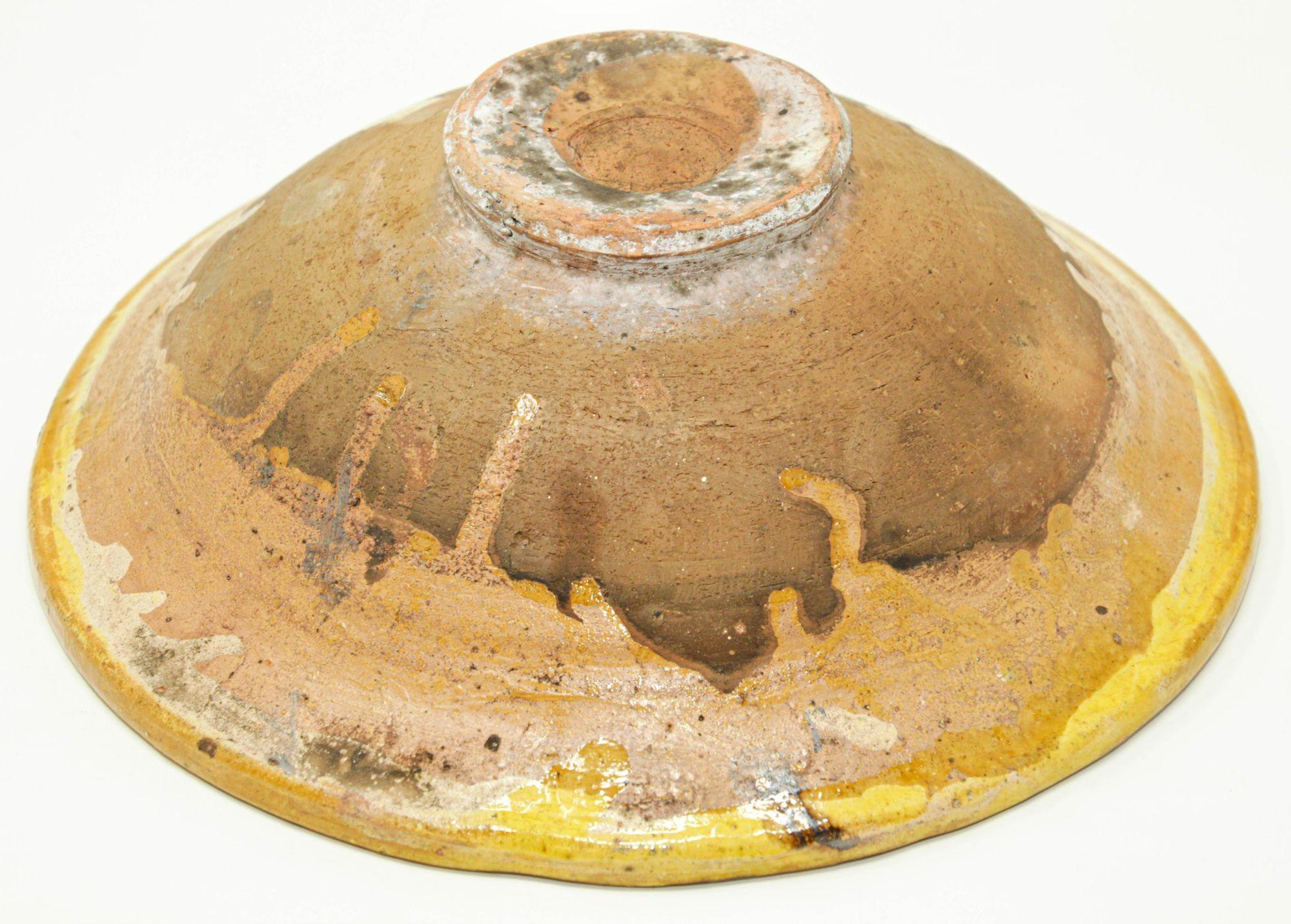 Gelbe glasierte islamische Hispano-Moresque-Schale aus Steingut im Zustand „Gut“ im Angebot in North Hollywood, CA