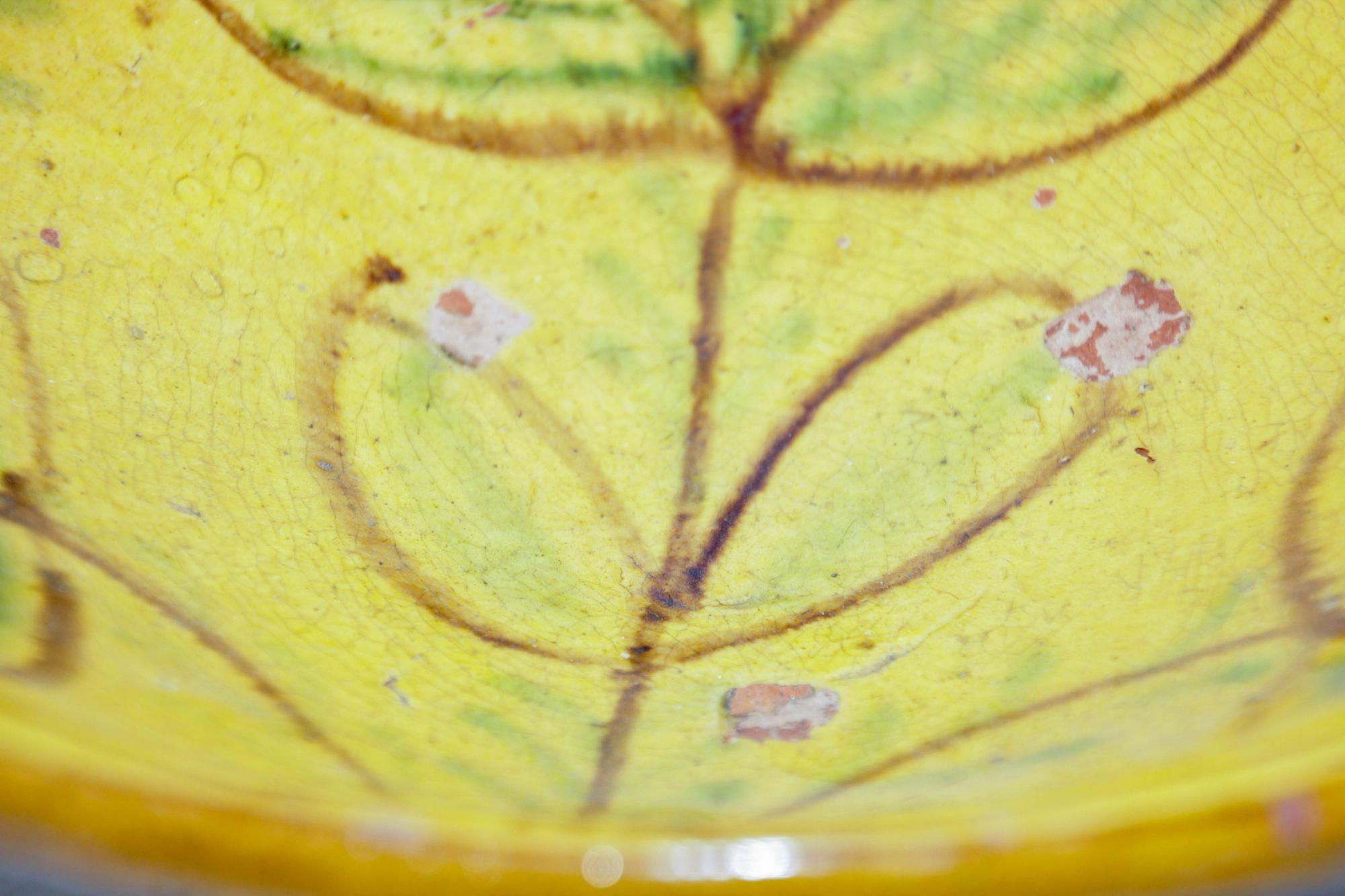 Glazed Islamic Hispano-Moresque Earthenware Dish Yellow Bowl For Sale 1
