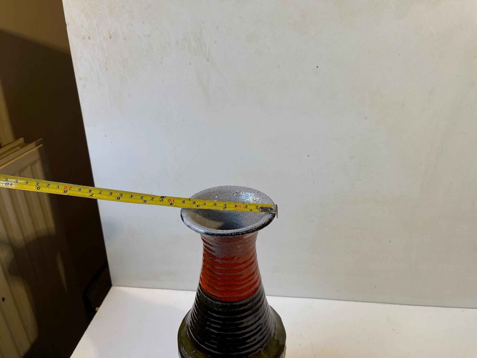 Grès porcellanato Smaltato  Vaso italiano in gres Chamotte attribuito ad Aldo Londi per Bitossi in vendita