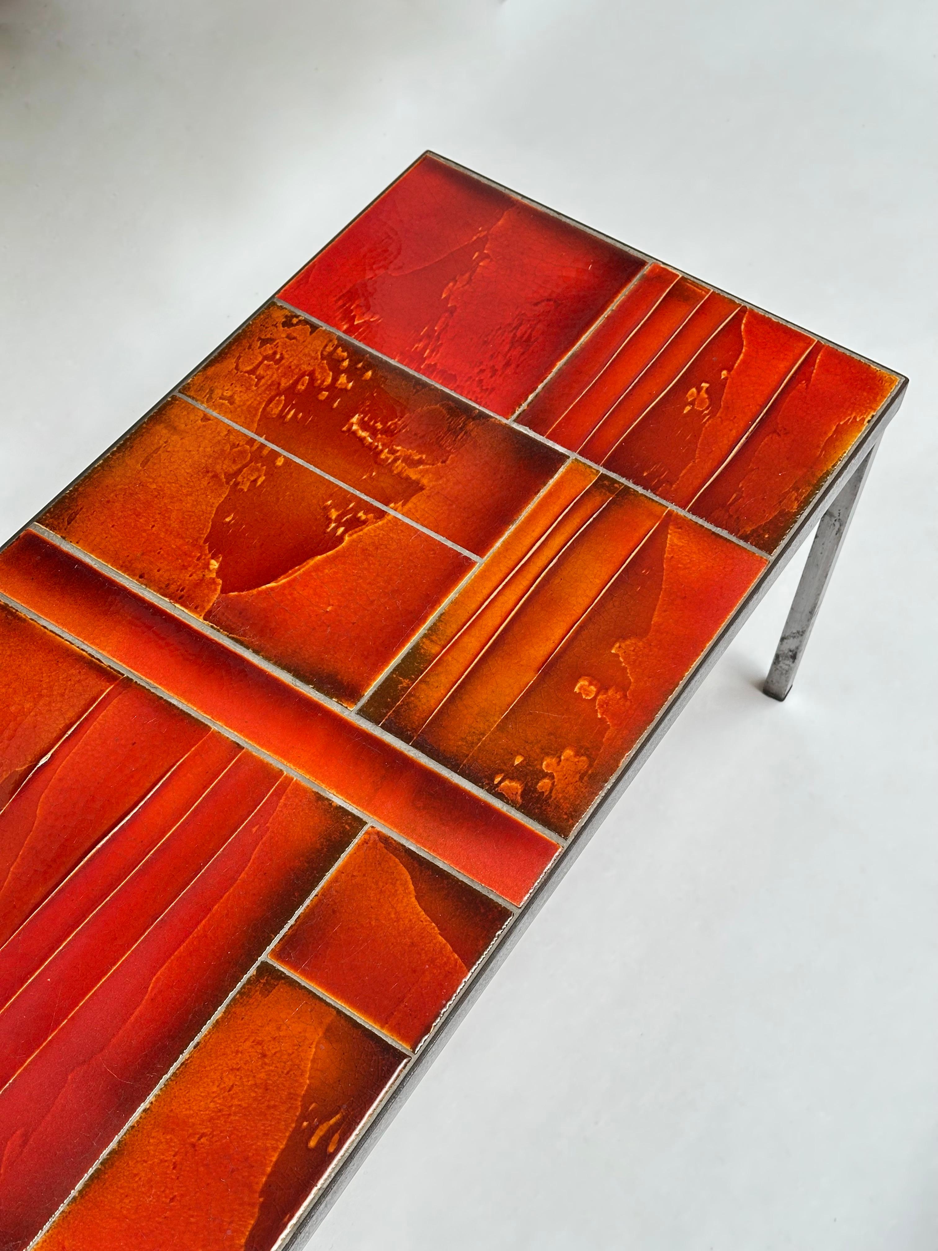 Table basse en lave émaillée Roger Capron, Vallauris, vers 1970 Bon état - En vente à St Ouen, FR