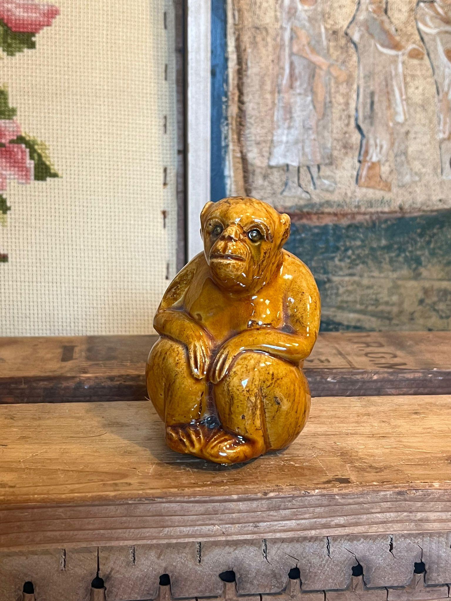 Mid-Century Modern Poterie émaillée Chimp en vente