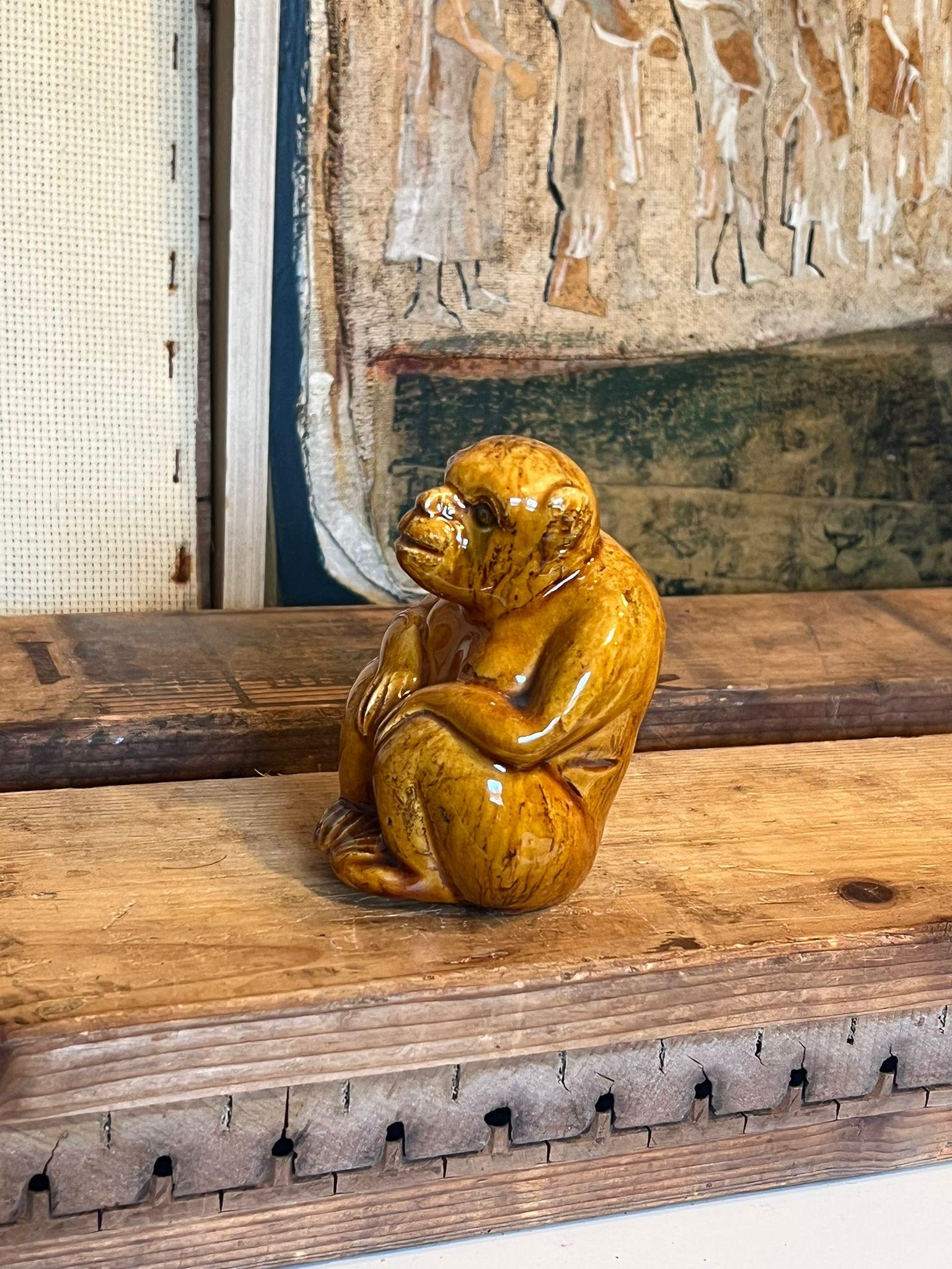 Poterie émaillée Chimp Bon état - En vente à Seattle, WA