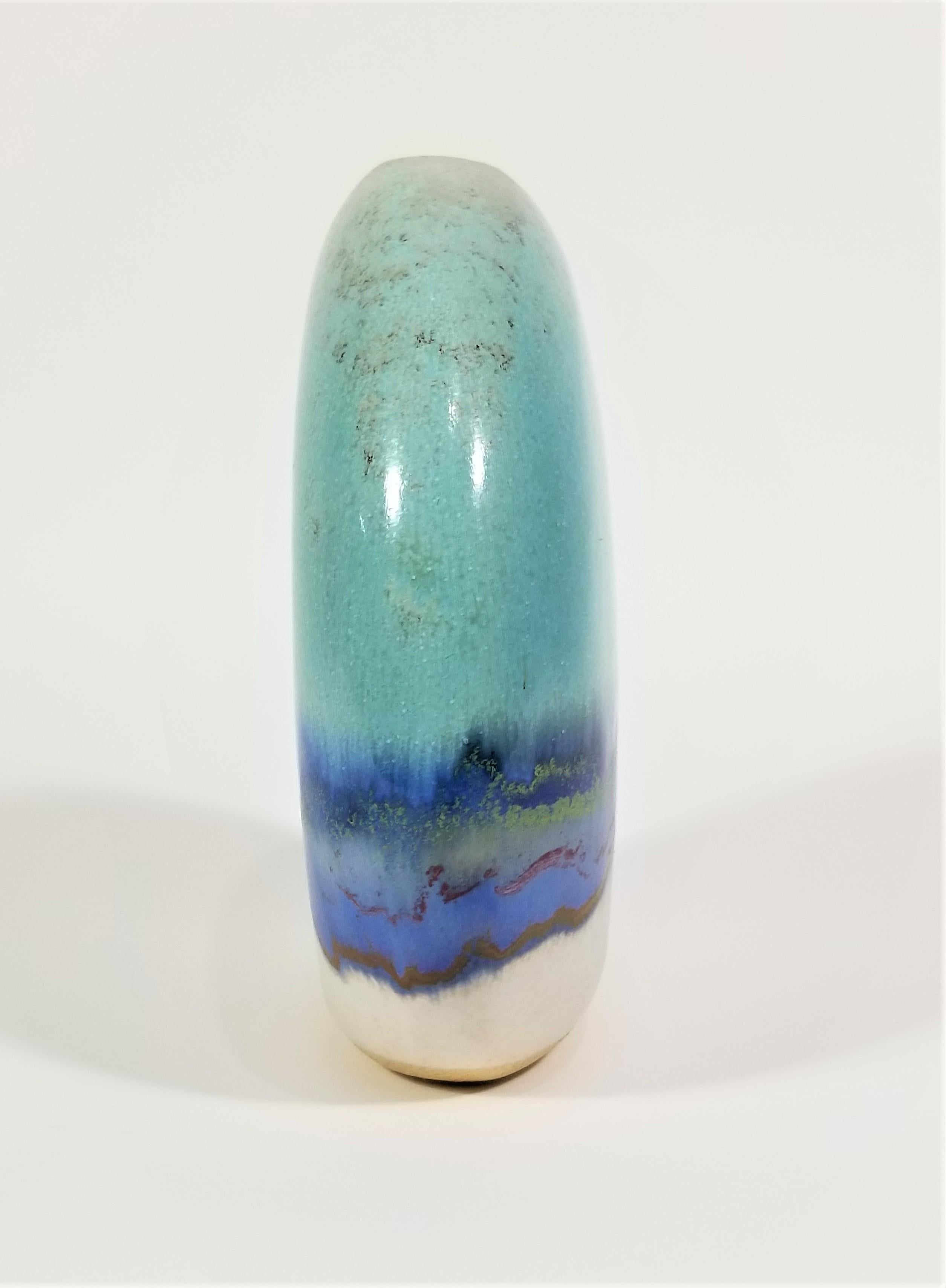 Vase en poterie émaillée du milieu du siècle, années 1970 Excellent état - En vente à New York, NY