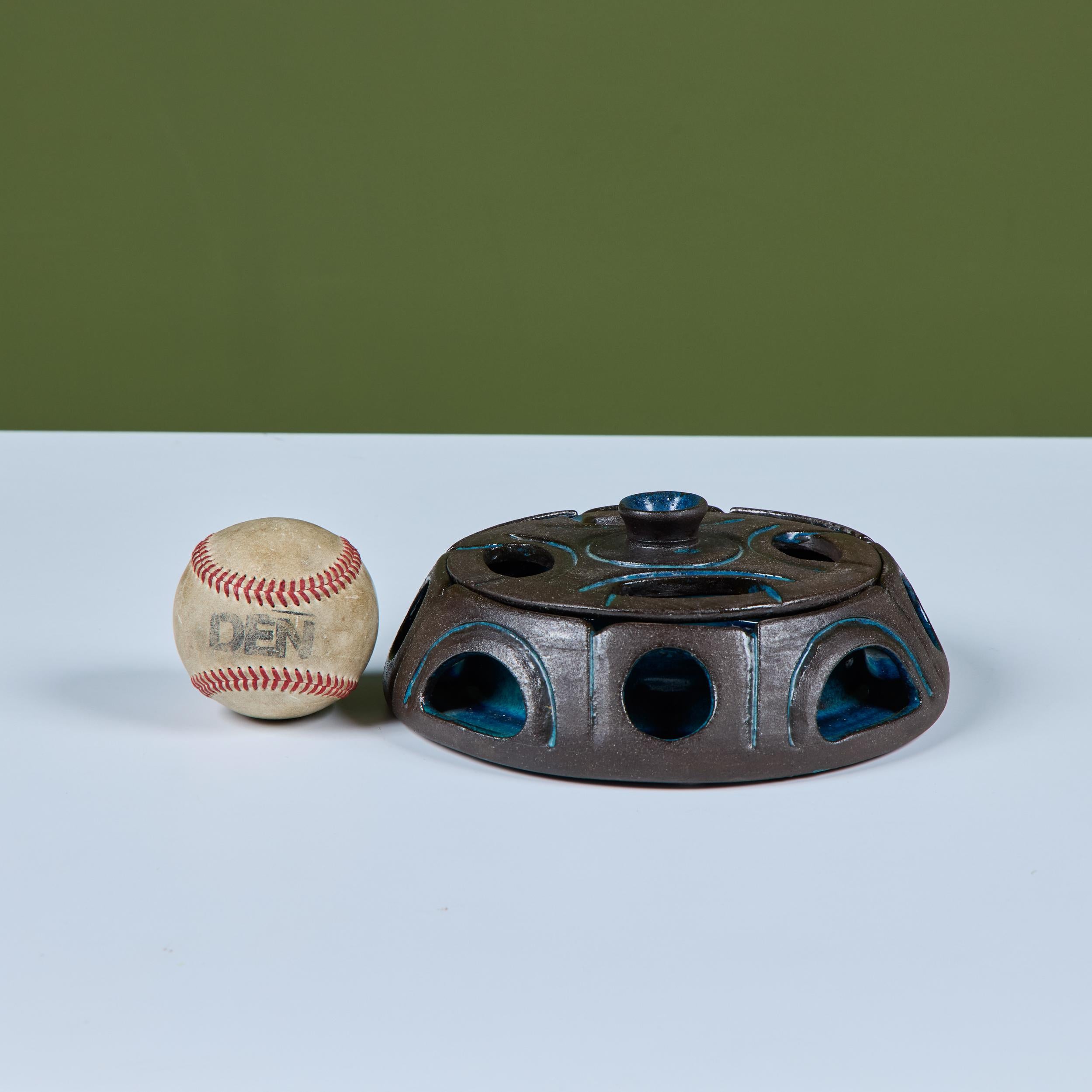 Smaltato Ciotola in gres smaltato con coperchio in vendita