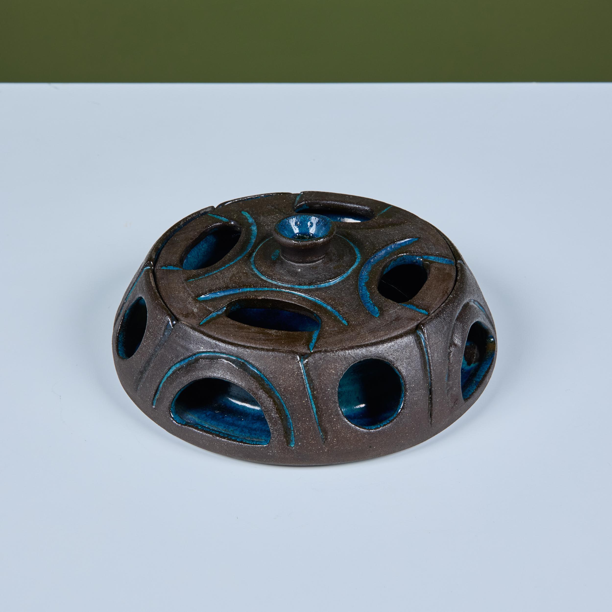 Ciotola in gres smaltato con coperchio in vendita 2