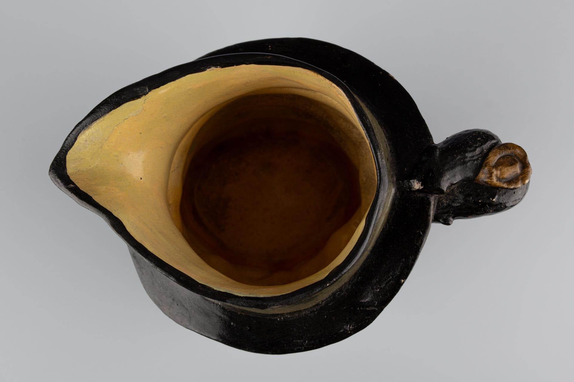 Glazed Stoneware English Caricature Jug In The Shape Of An Old Man, 20th Century For Sale 7