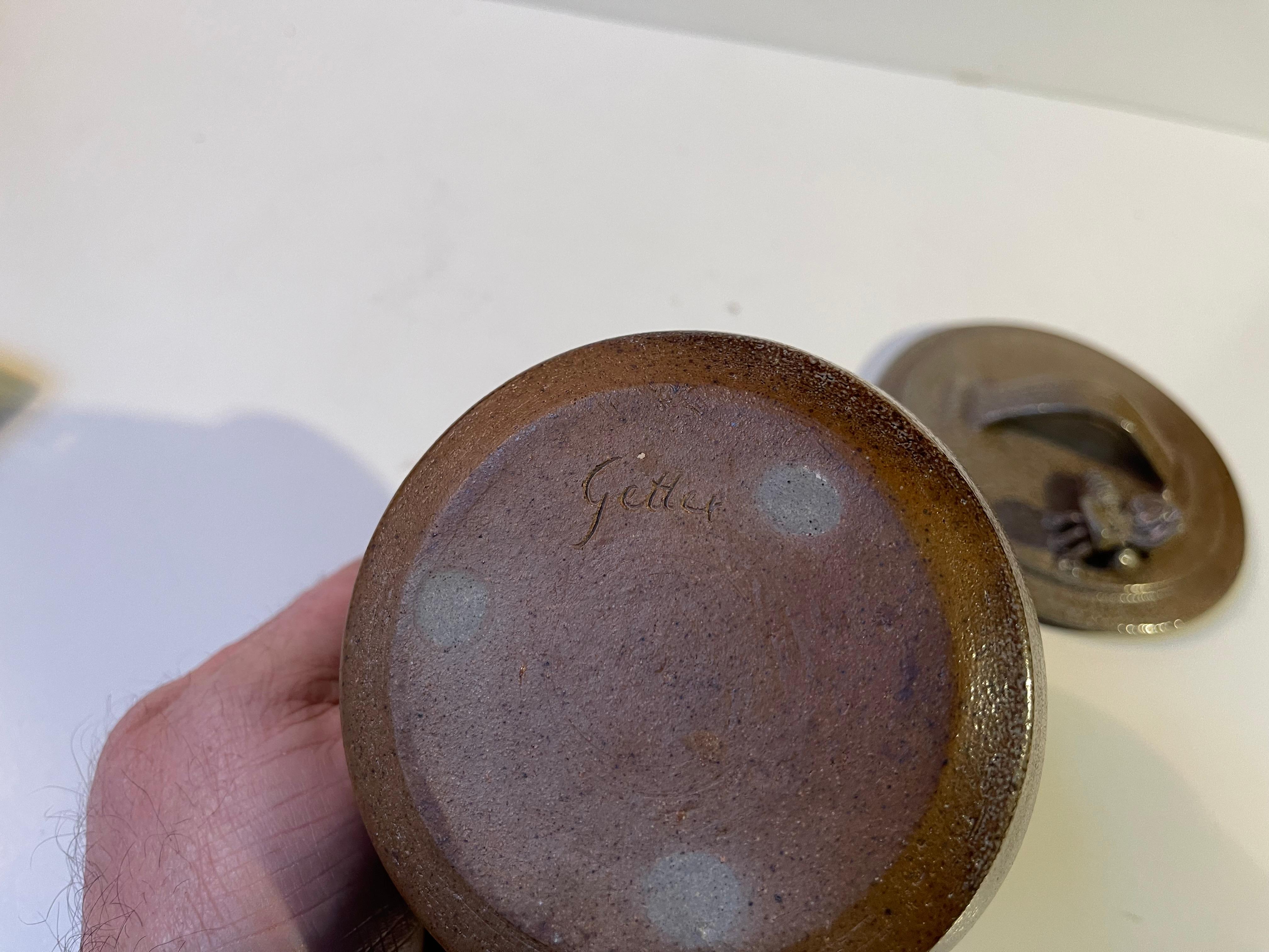 Vasetto di miele in gres smaltato con ape del danese Getter Hundstrup in vendita 5