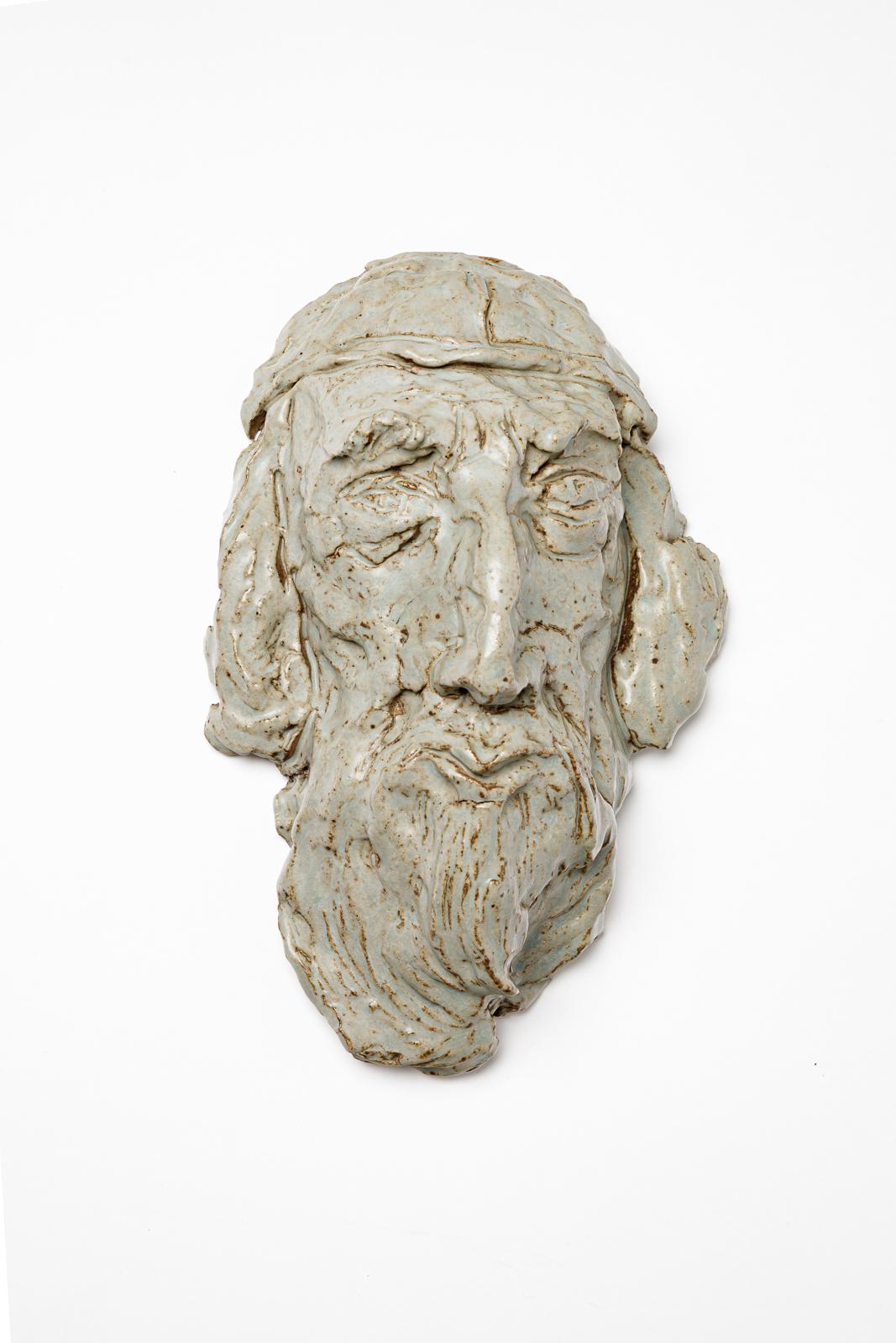 Glazed stoneware mask of Pieter Brueghel by Pierre Franchy.
Artist signature under the base. 1968.
H : 10.8 x 6.8 x 3.5 inches.

