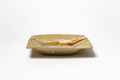 Plato de gres esmaltado de Jean Linard, hacia 1970.