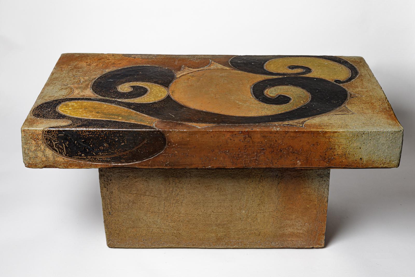 Beaux-Arts Table en grès émaillé à décor géométrique de Georges Martin, vers 1970. en vente