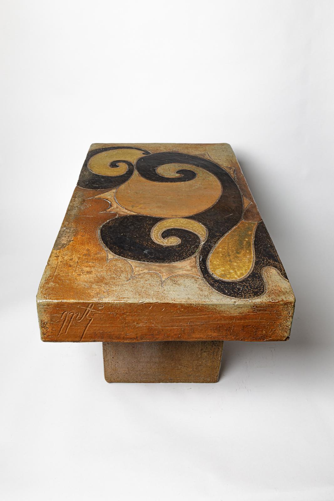 Céramique Table en grès émaillé à décor géométrique de Georges Martin, vers 1970. en vente