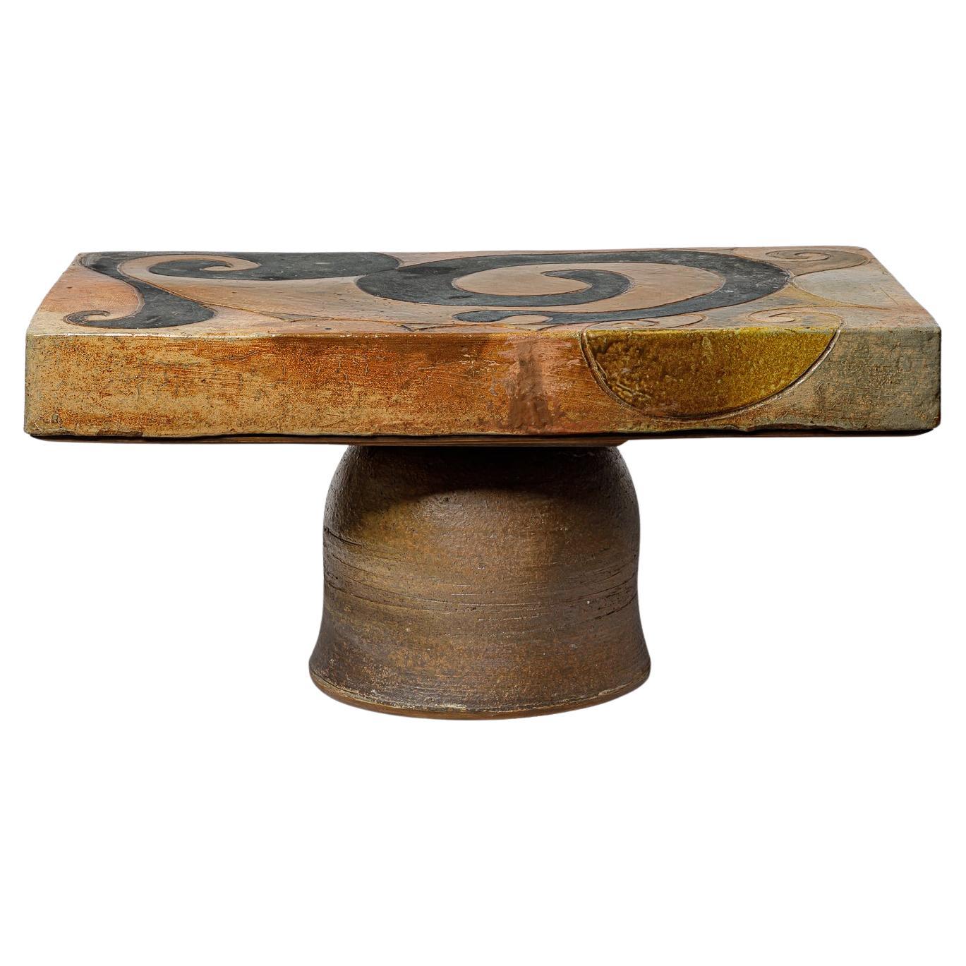 Table en grès émaillé à décor géométrique de Georges Martin, vers 1970.