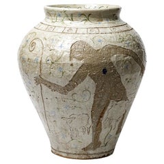 Vase aus glasiertem Steingut von Adélaïde Renault, 2025.