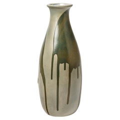 Vase aus glasiertem Steingut mit Tropfendekor von Jean Pointu, um 1950.
