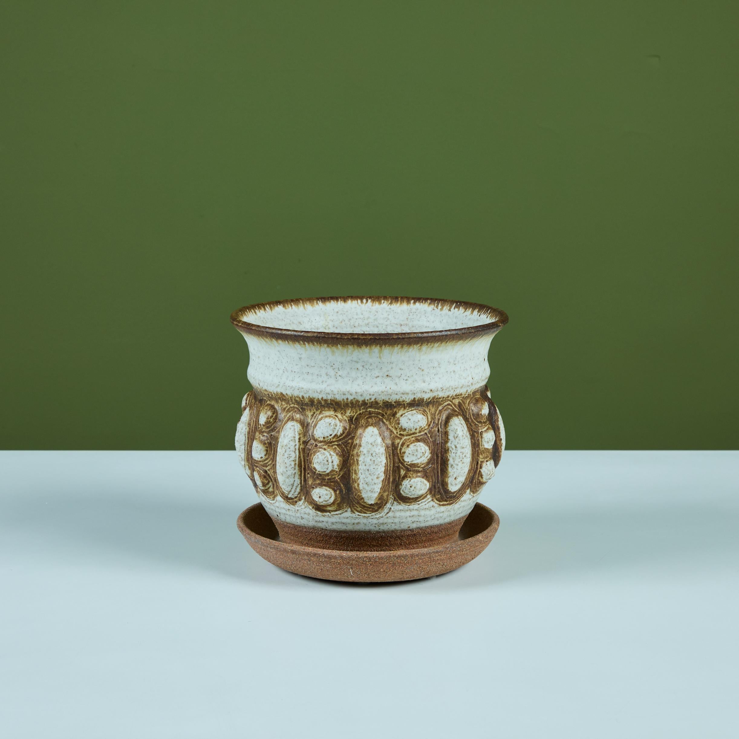 Smaltato Vaso in gres smaltato con presa d'acqua in vendita