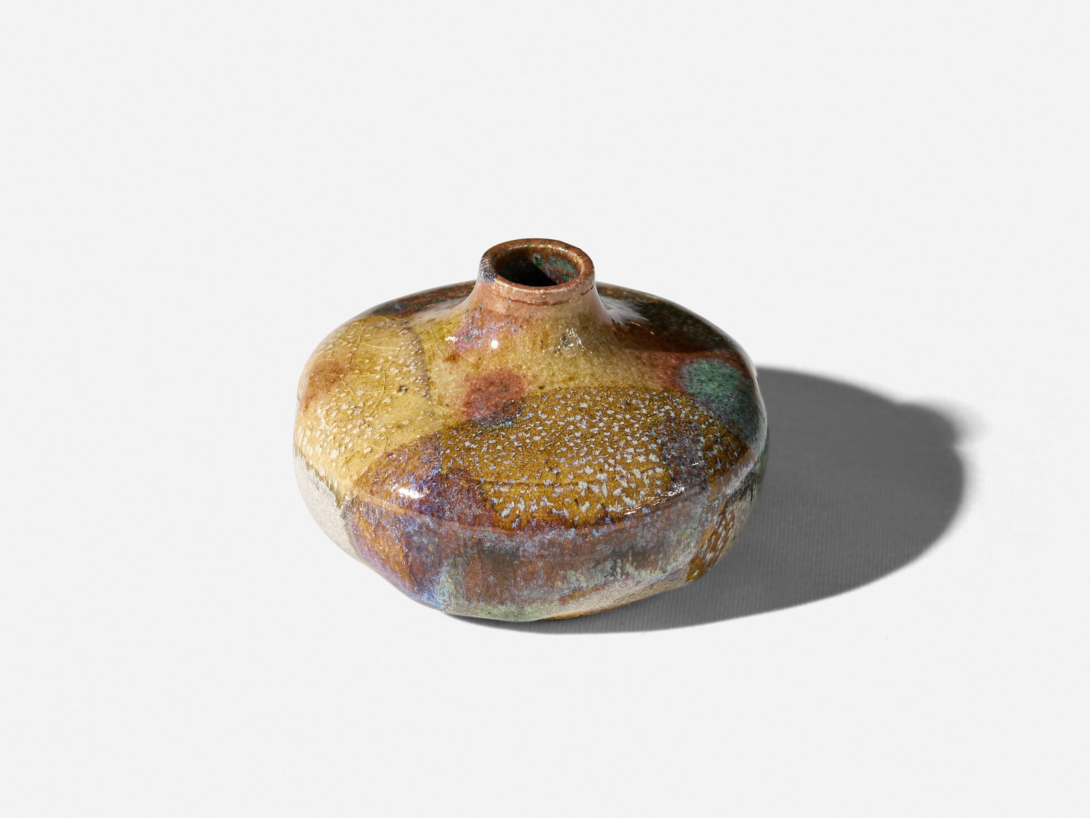 Glazed Studio Pottery stoneware vase
Signed 
