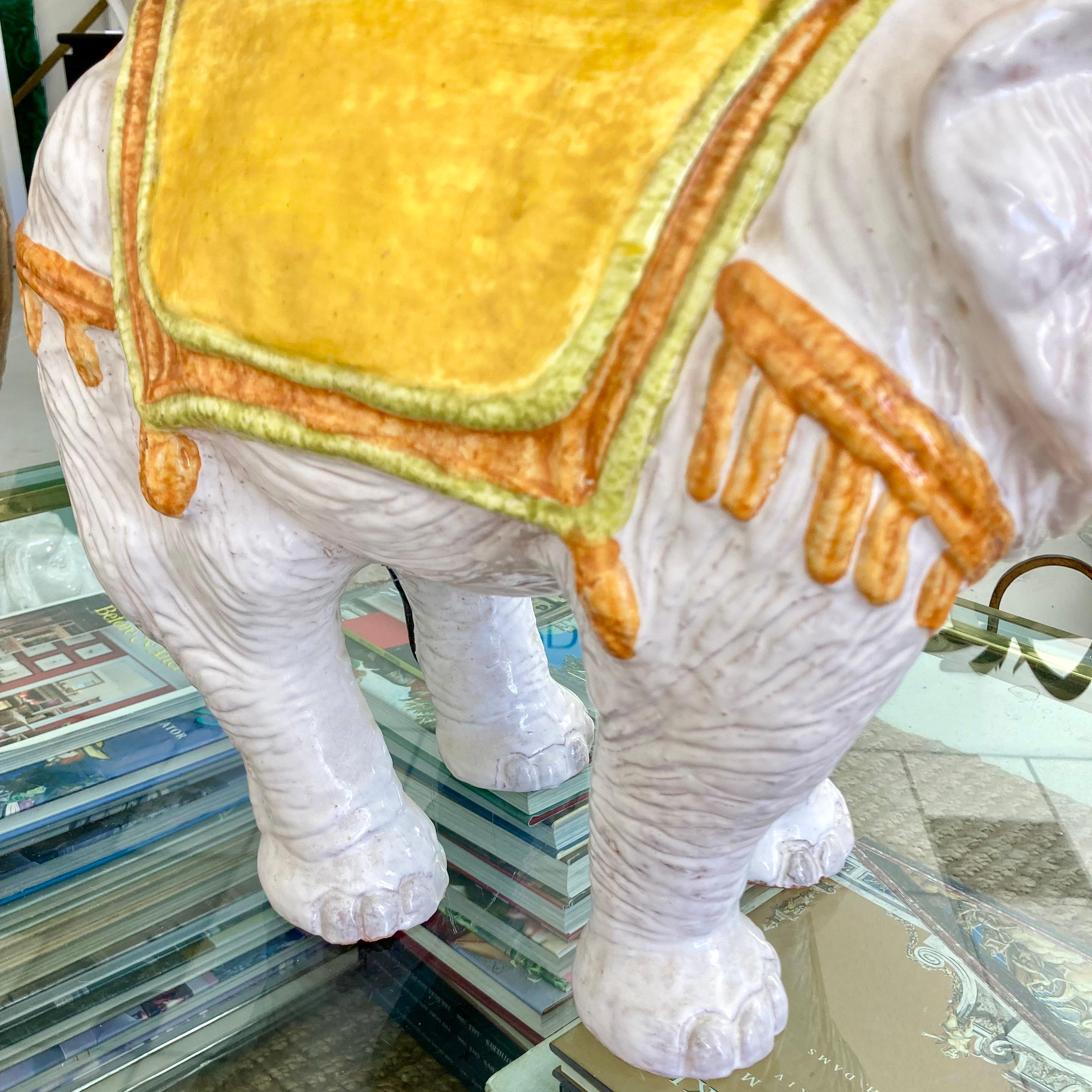Glasierte Terrakotta Elefant Garten Sitz im Angebot 5