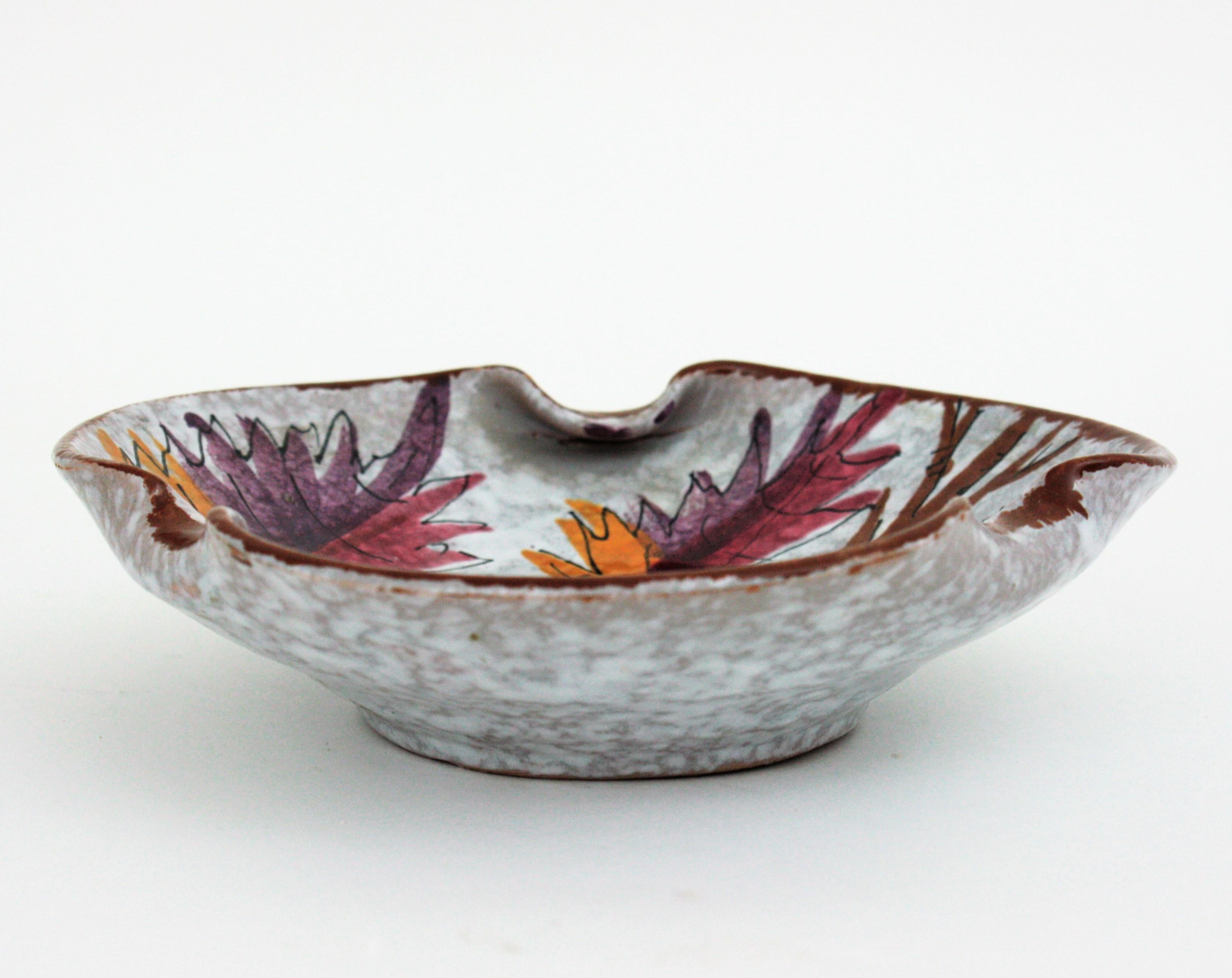Midcentury Decorative Bowl in Glazed Terracota and Foliage Motif For Sale 3